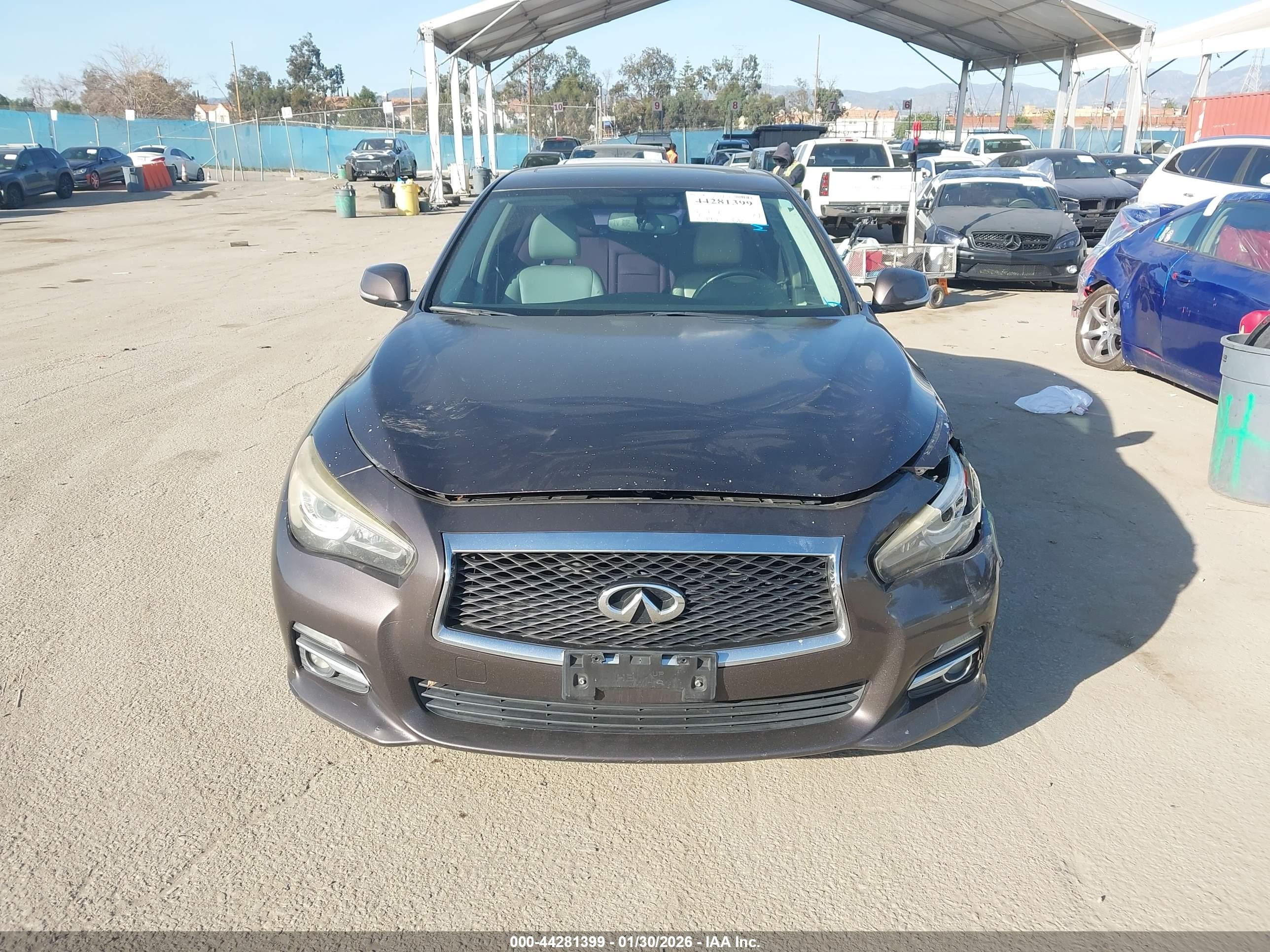 2015 Infiniti Q50 Hybrid Premium Black vin: JN1AV7AP3FM790568
