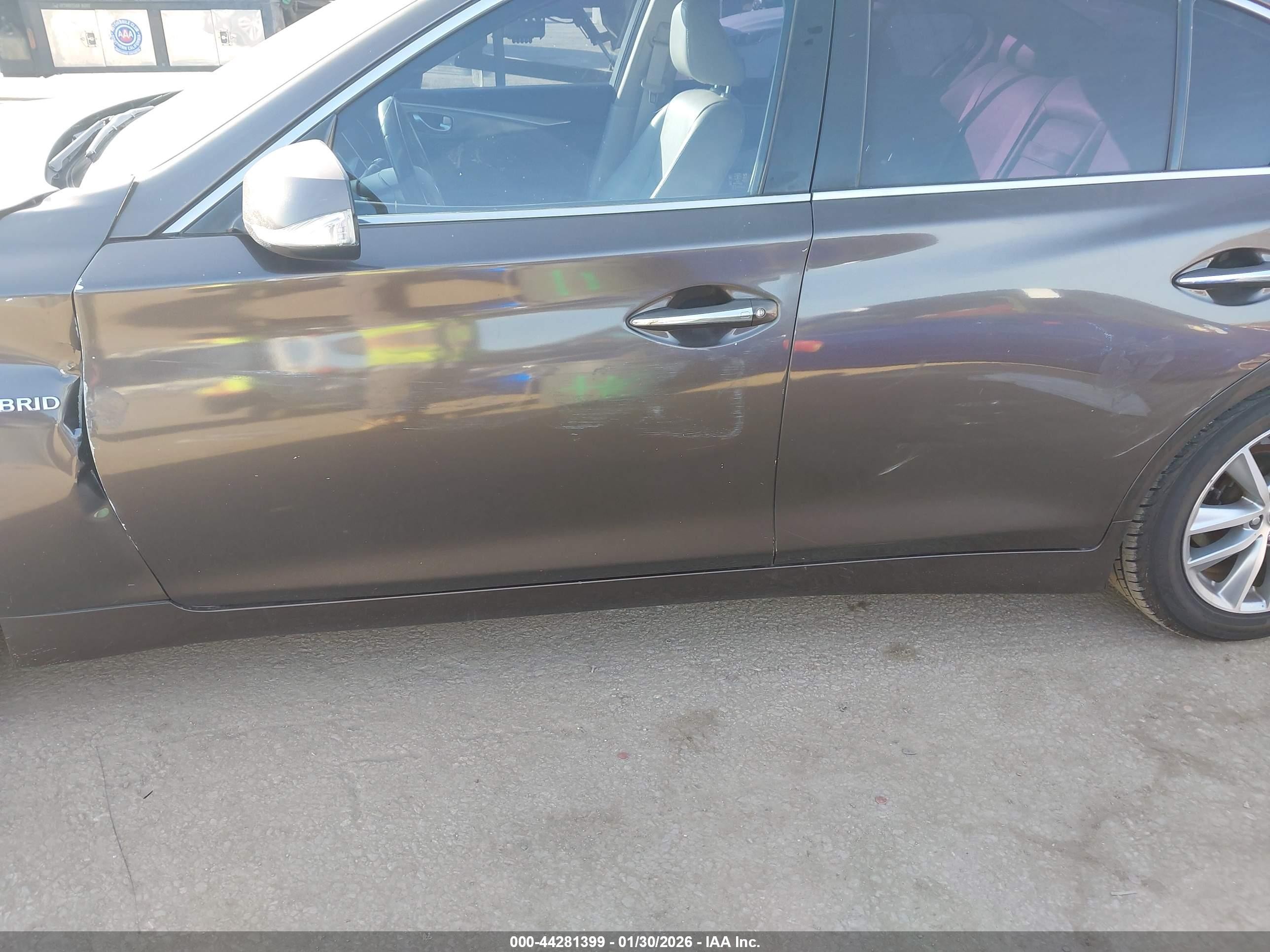 2015 Infiniti Q50 Hybrid Premium Black vin: JN1AV7AP3FM790568