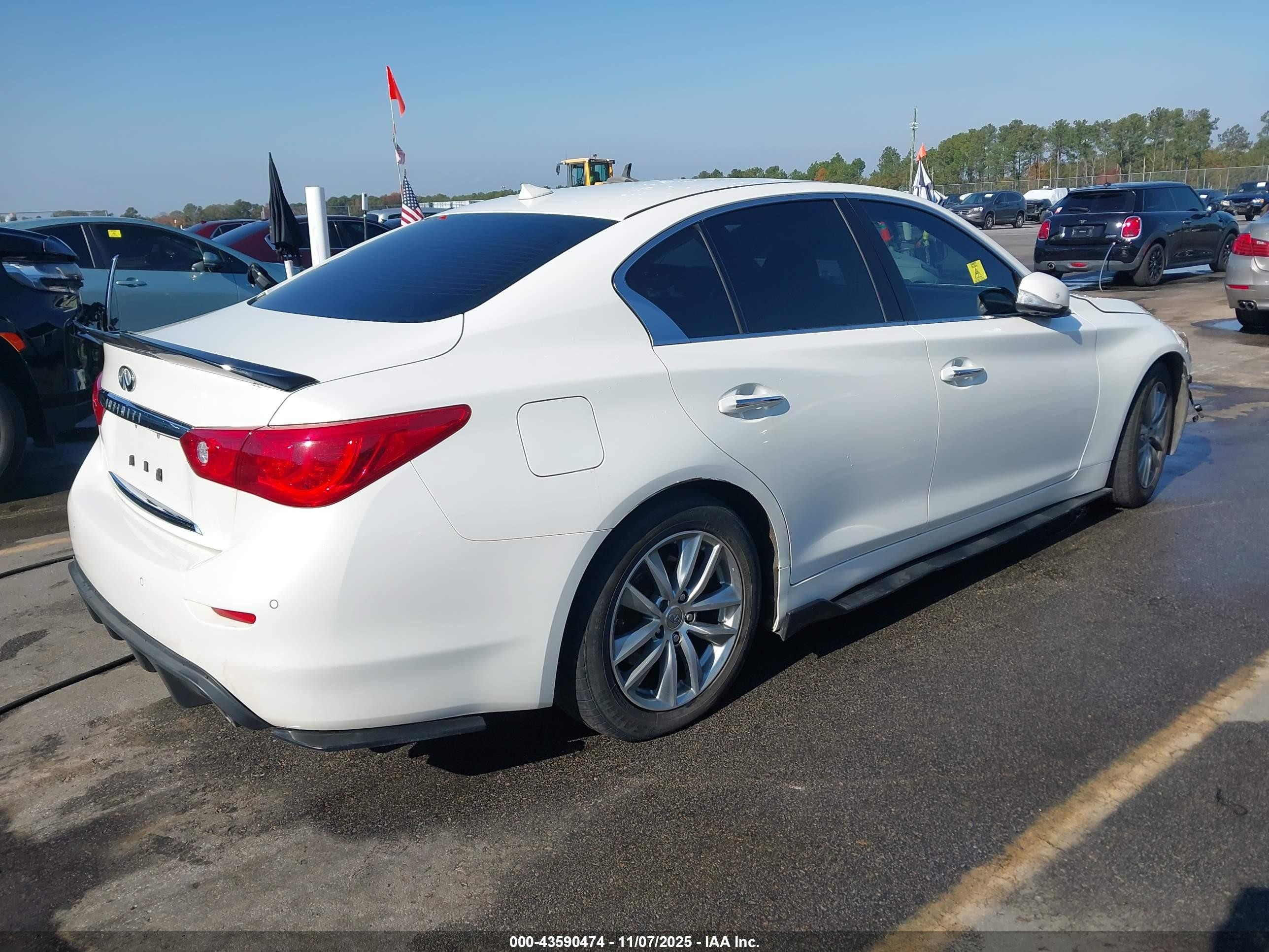 2015 Infiniti Q50 Hybrid Premium Белый vin: JN1AV7AP4FM790563