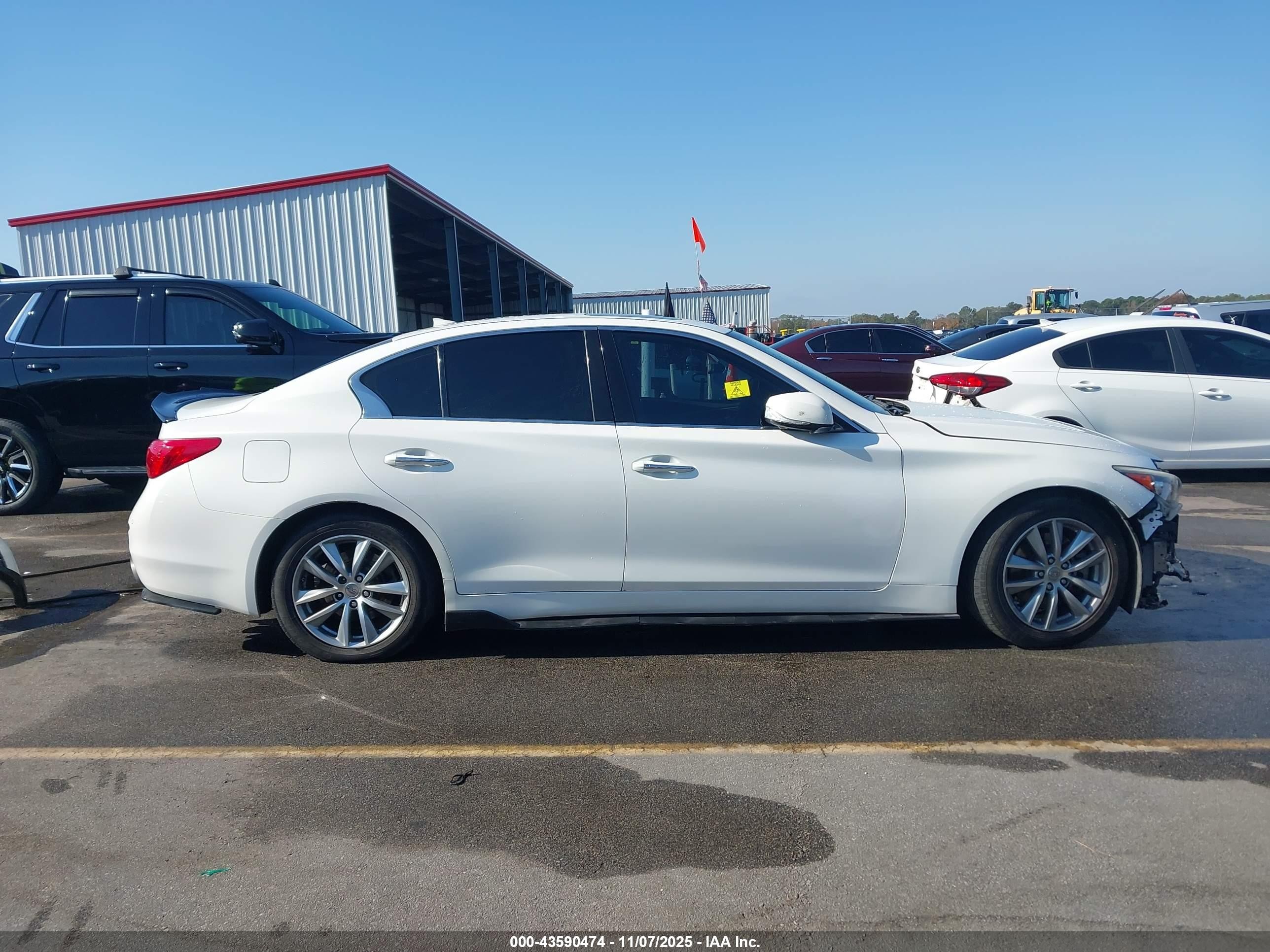 2015 Infiniti Q50 Hybrid Premium Белый vin: JN1AV7AP4FM790563