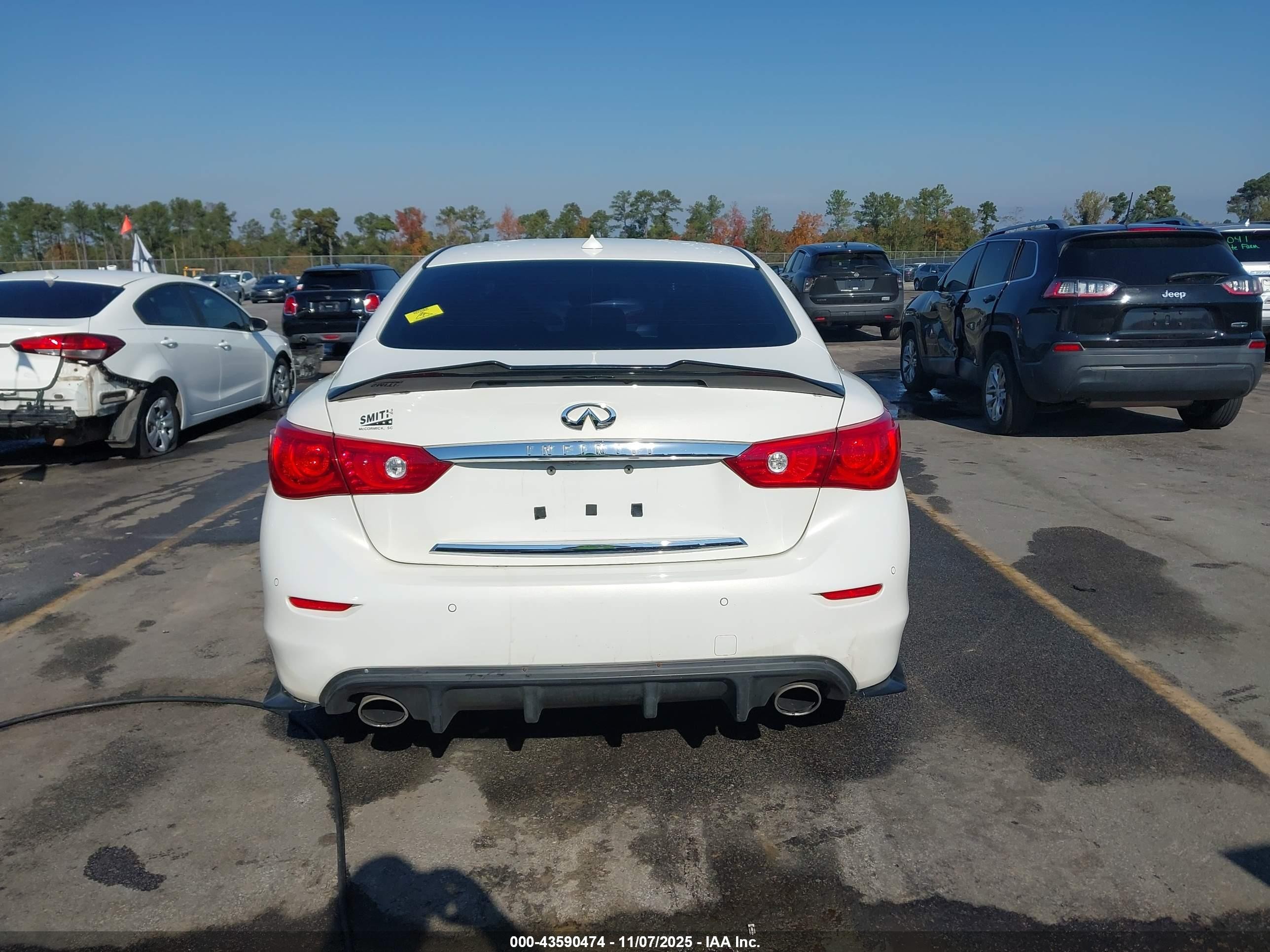 2015 Infiniti Q50 Hybrid Premium Белый vin: JN1AV7AP4FM790563