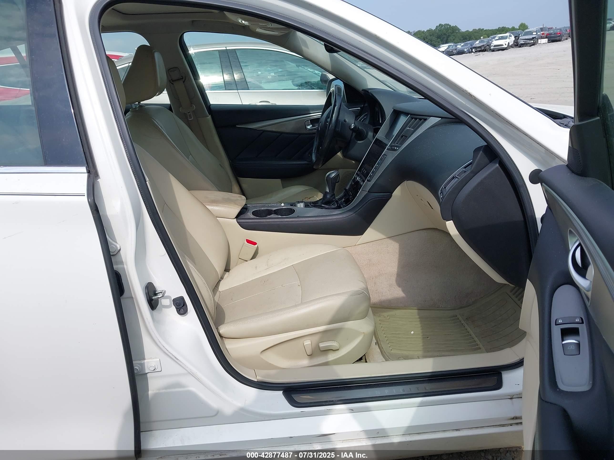 2015 Infiniti Q50 Hybrid Premium/sport White vin: JN1AV7AP4FM790689