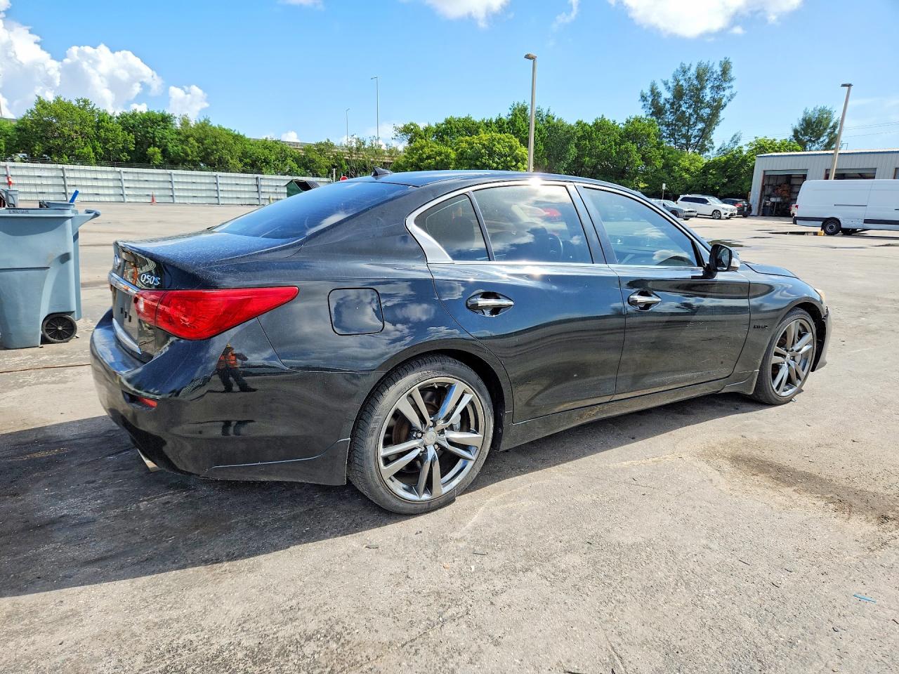 2015 Infiniti Q50 Hybrid Premium Black vin: JN1AV7AP4FM790708