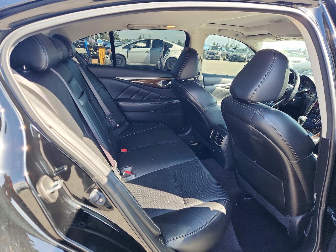 2014 Infiniti Q50 Hybrid Sport Black vin: JN1AV7AP7EM692061