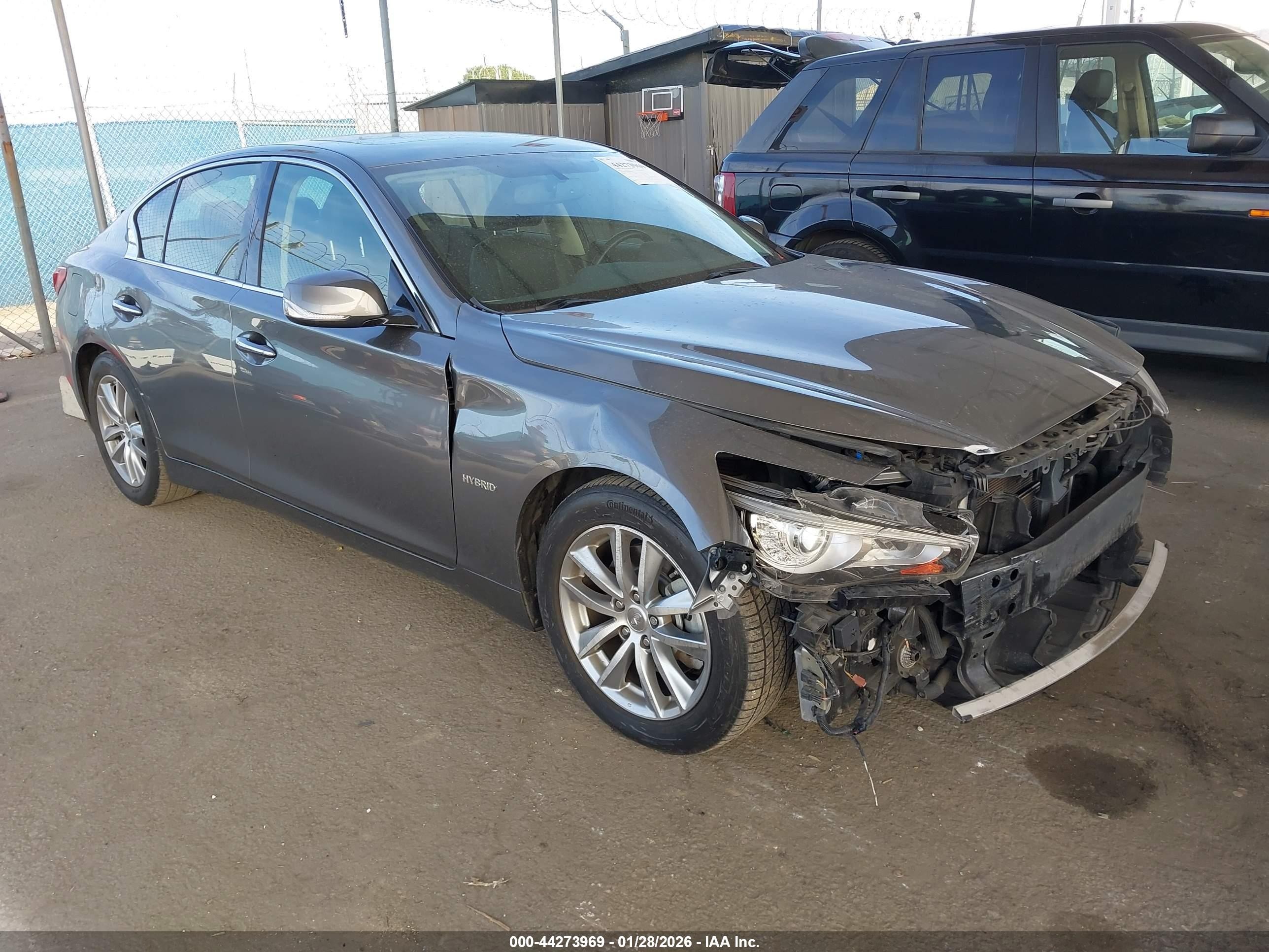 2015 Infiniti Q50 Hybrid Premium Серый vin: JN1AV7AP7FM790928