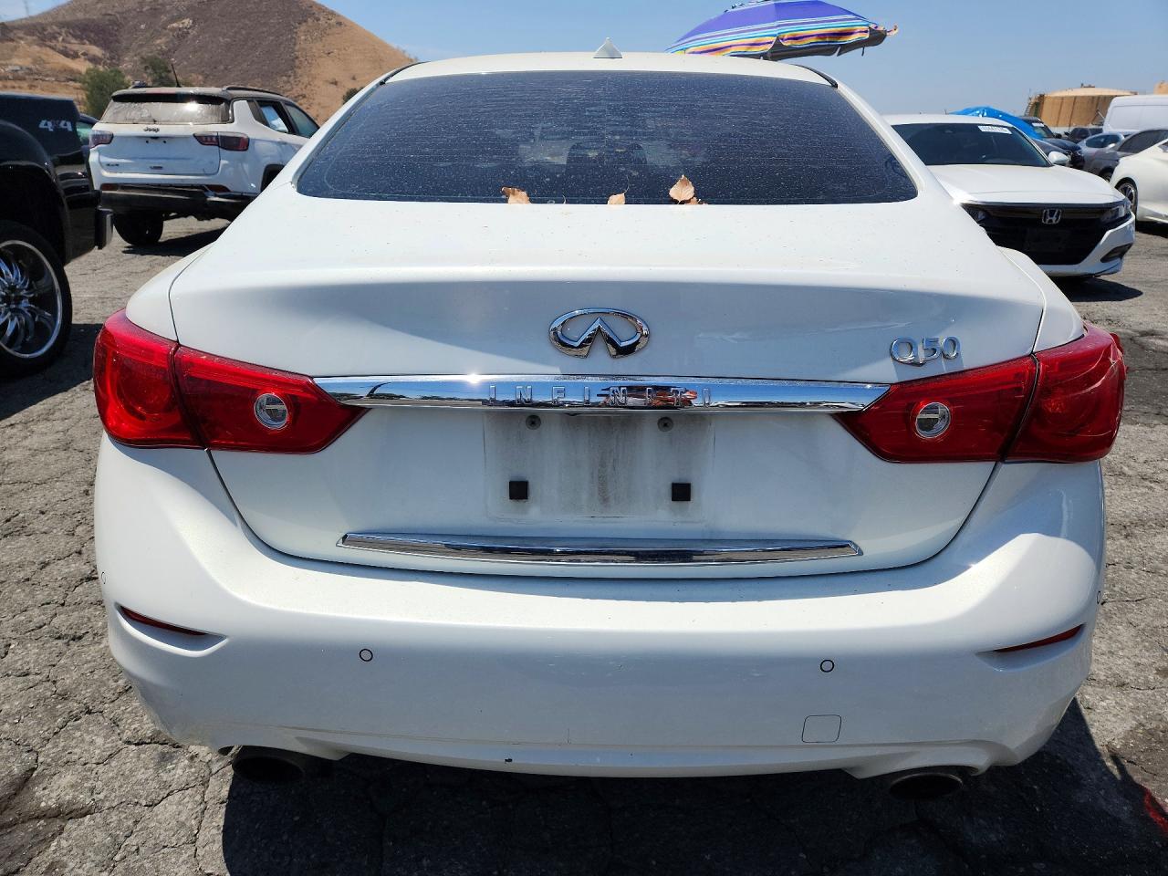 2014 Infiniti Q50 Hybrid Premium White vin: JN1AV7AP8EM690562