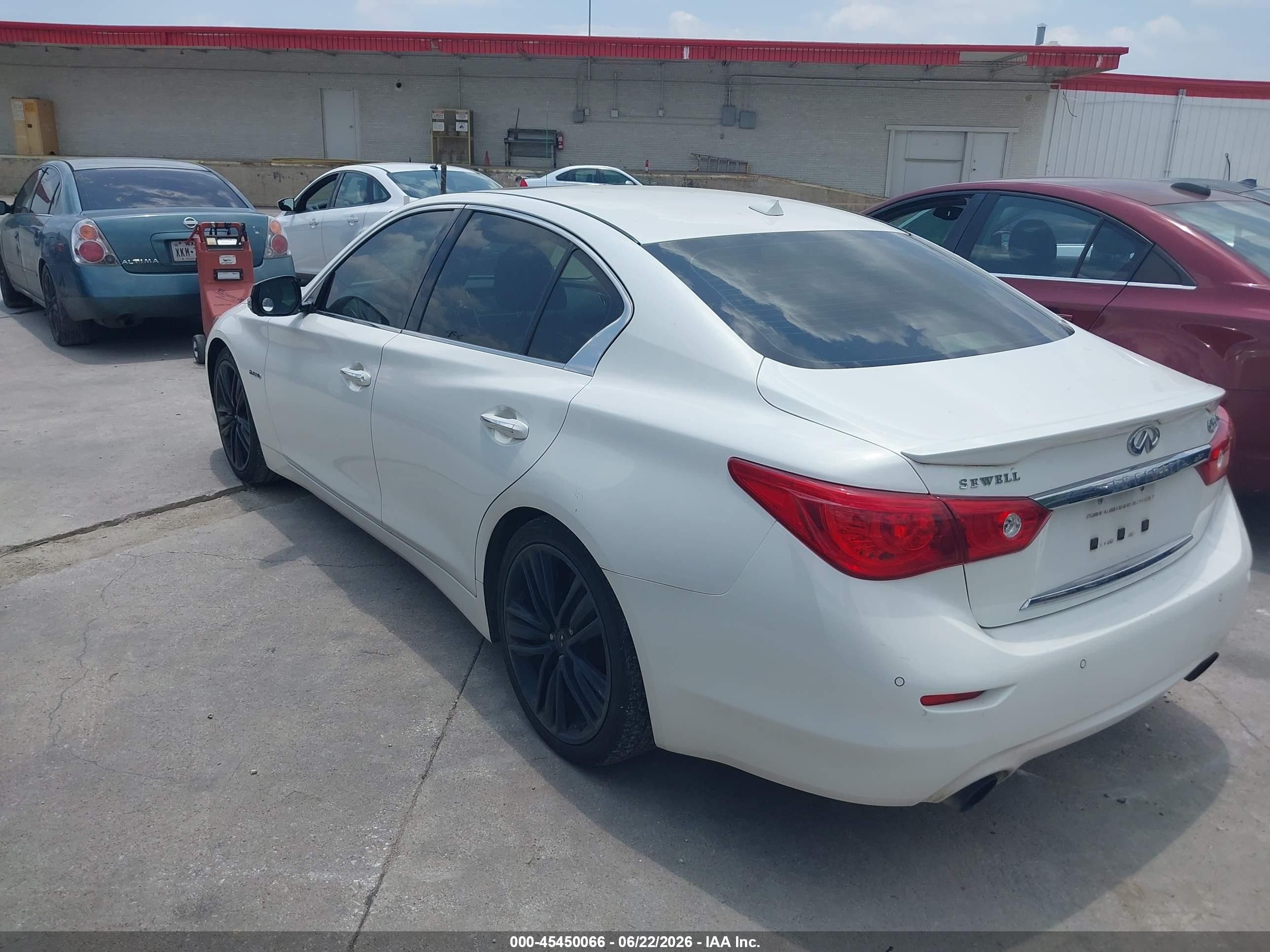 2015 Infiniti Q50 Hybrid Sport White vin: JN1AV7AP9FM790087