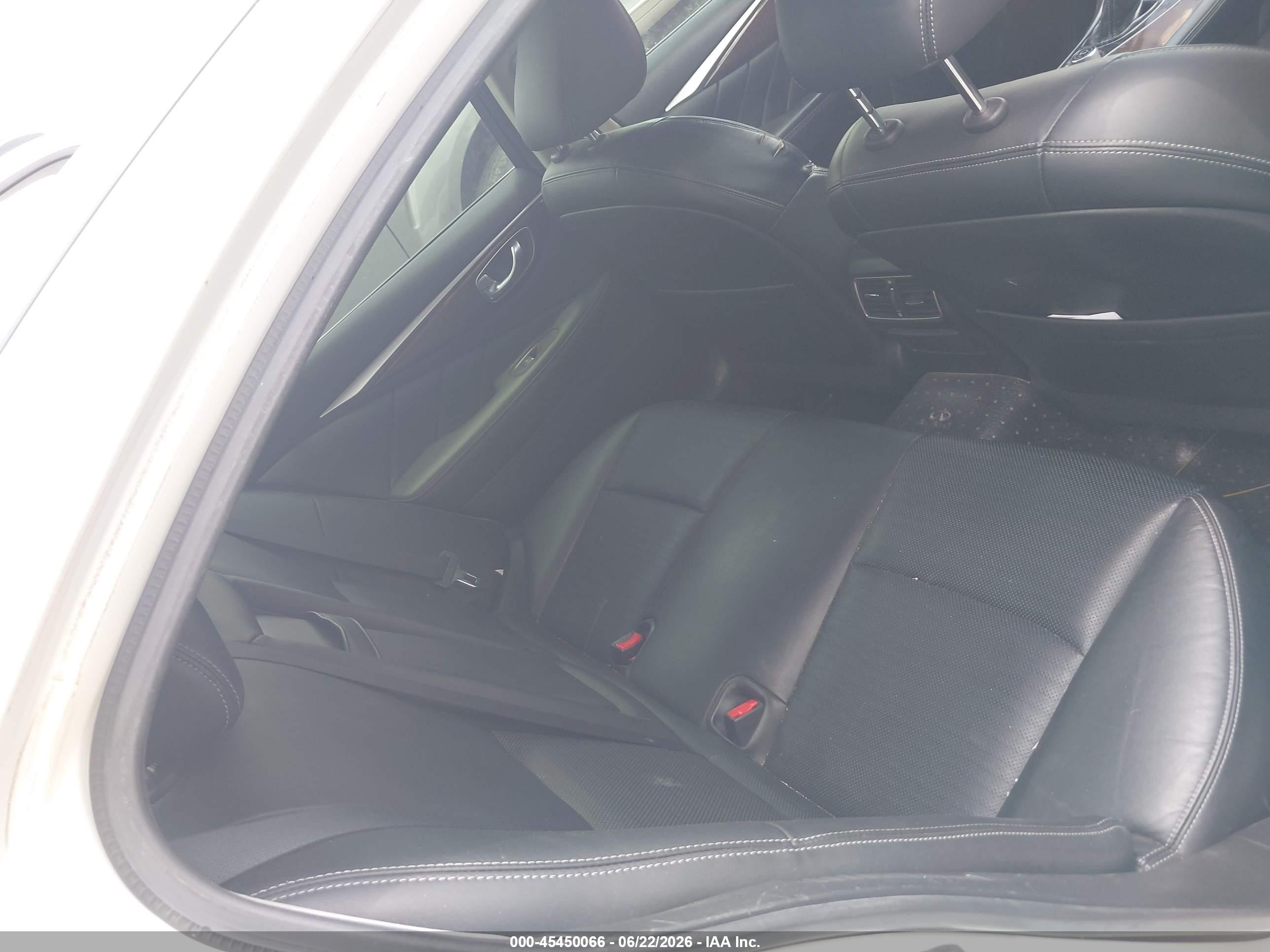 2015 Infiniti Q50 Hybrid Sport White vin: JN1AV7AP9FM790087