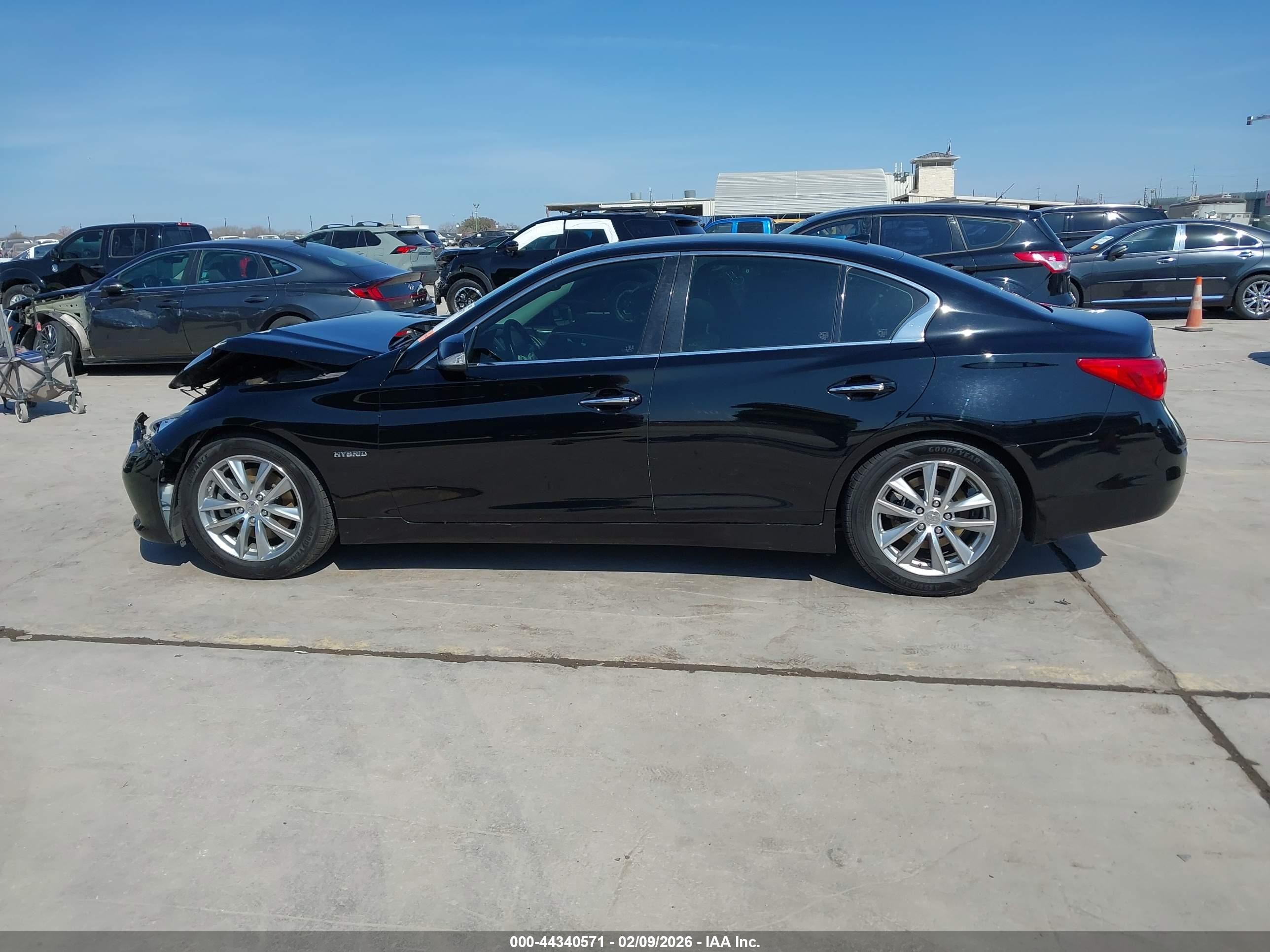 2015 Infiniti Q50 Hybrid Premium Black vin: JN1AV7AP9FM790378