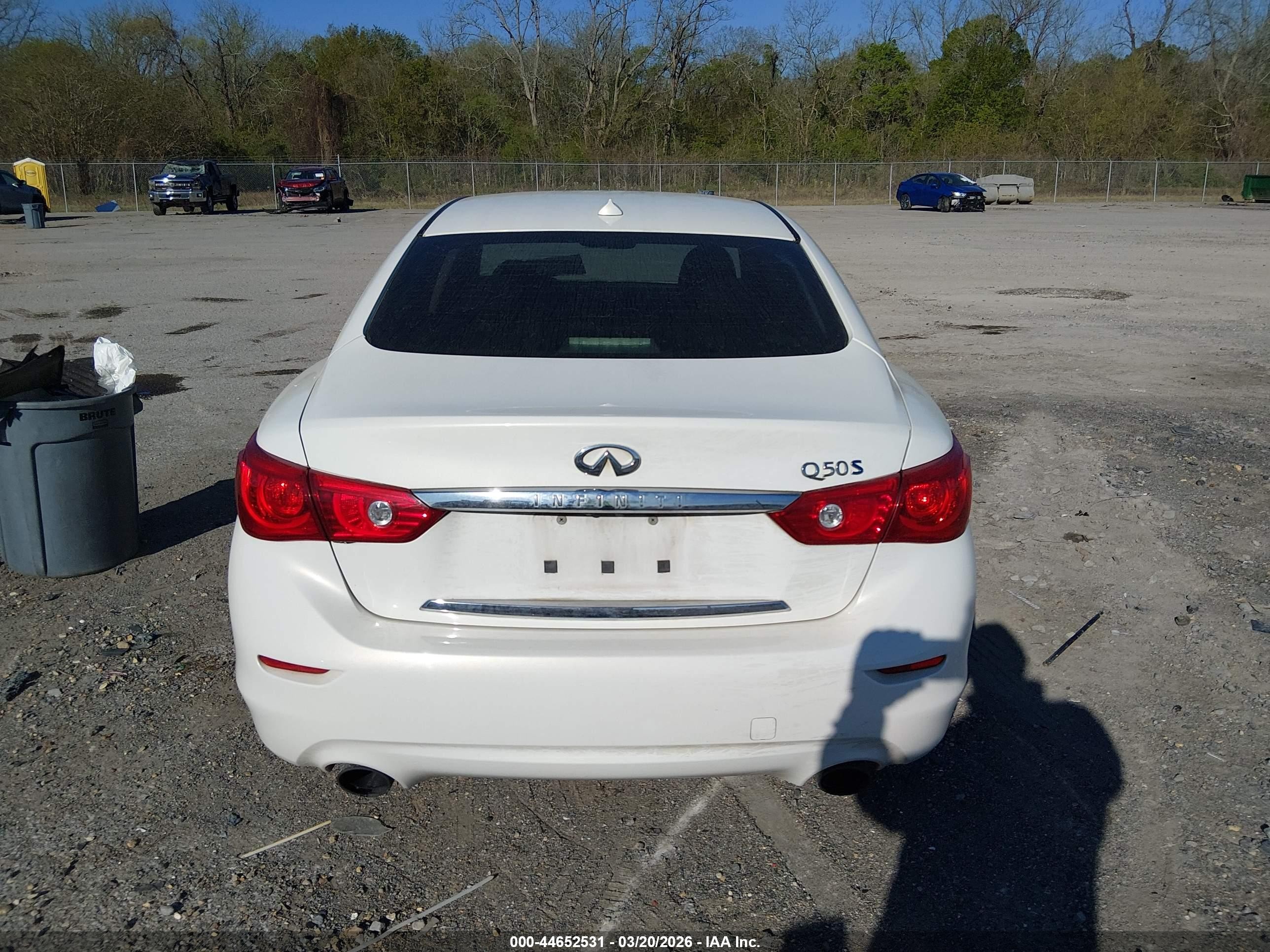 2015 Infiniti Q50 Hybrid Sport White vin: JN1AV7AP9FM790946