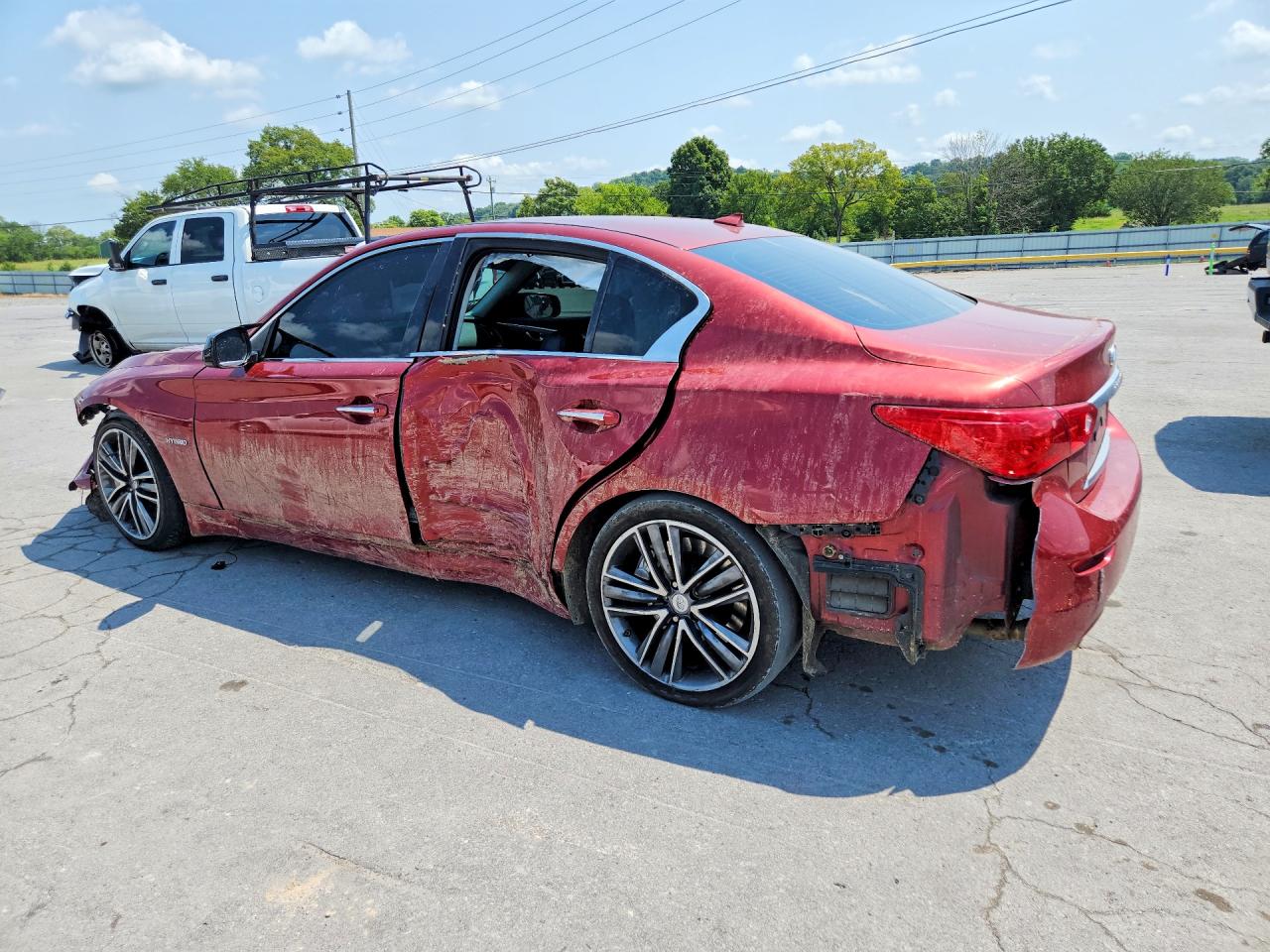 2014 Infiniti Q50 Hybrid Premium Red vin: JN1AV7APXEM690305