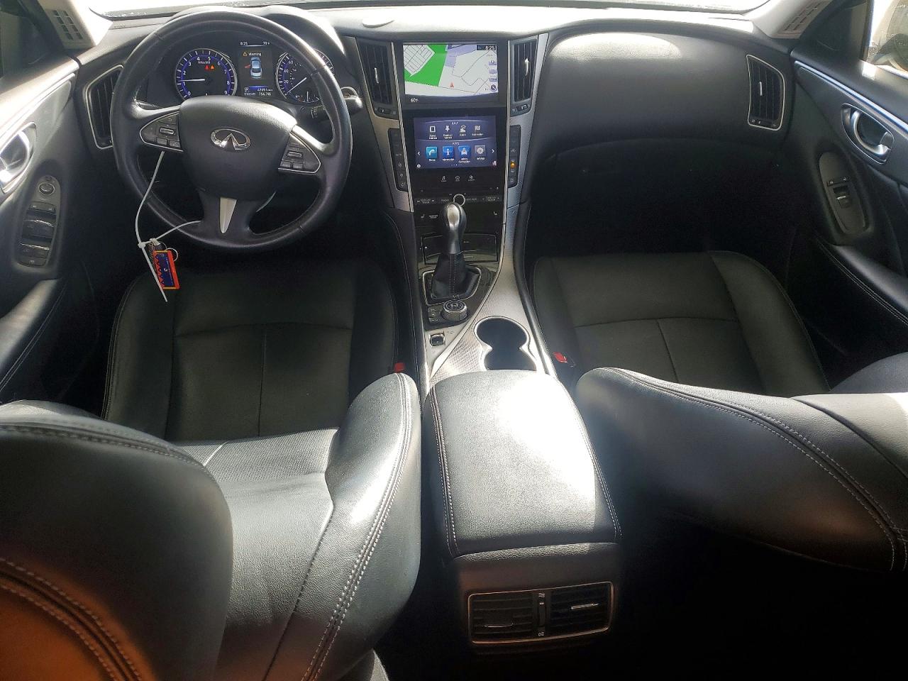 2015 Infiniti Q50 Hybrid Premium White vin: JN1AV7APXFM790793