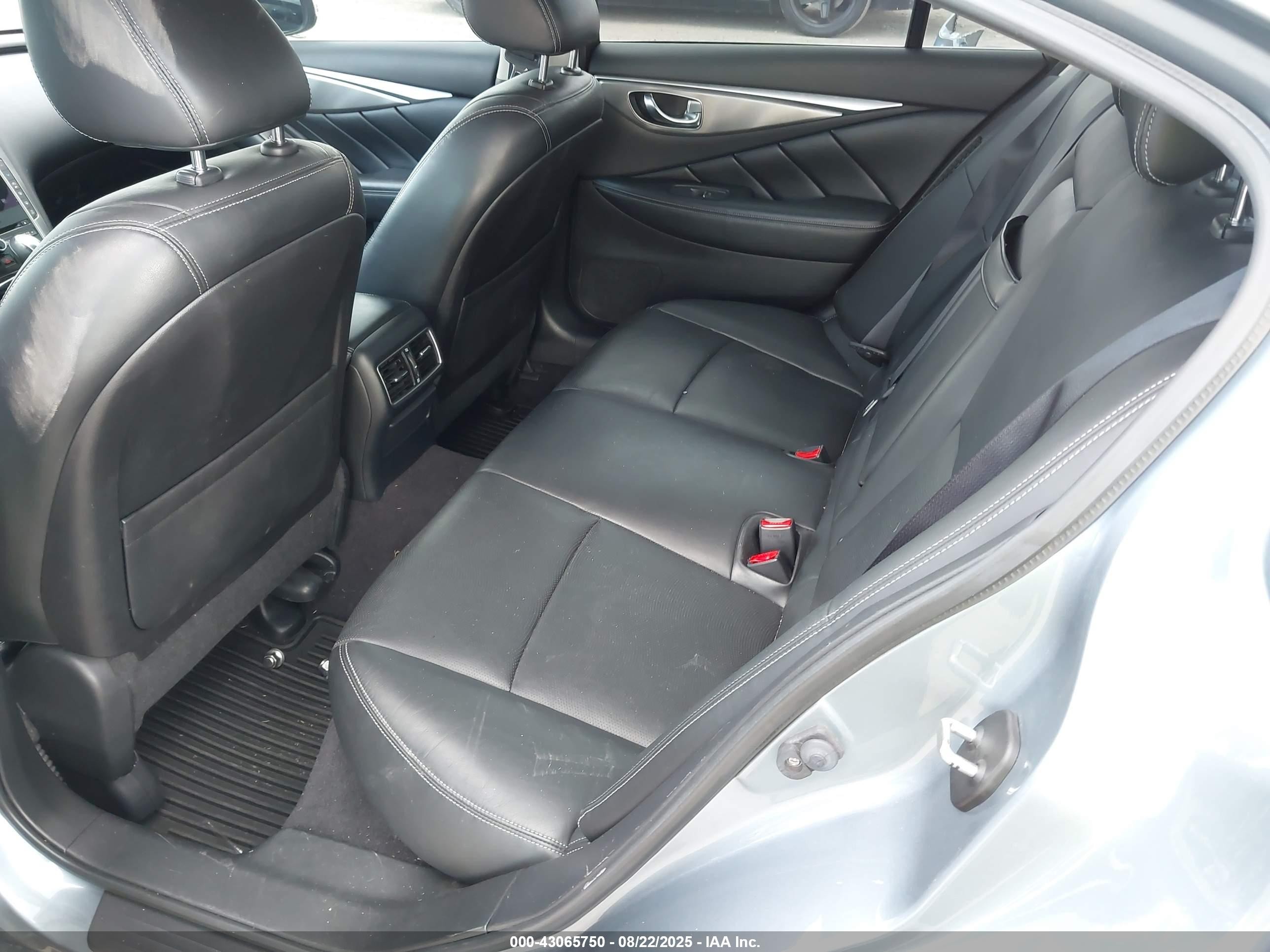 2015 Infiniti Q50 Hybrid Premium Light Blue vin: JN1AV7APXFM790843