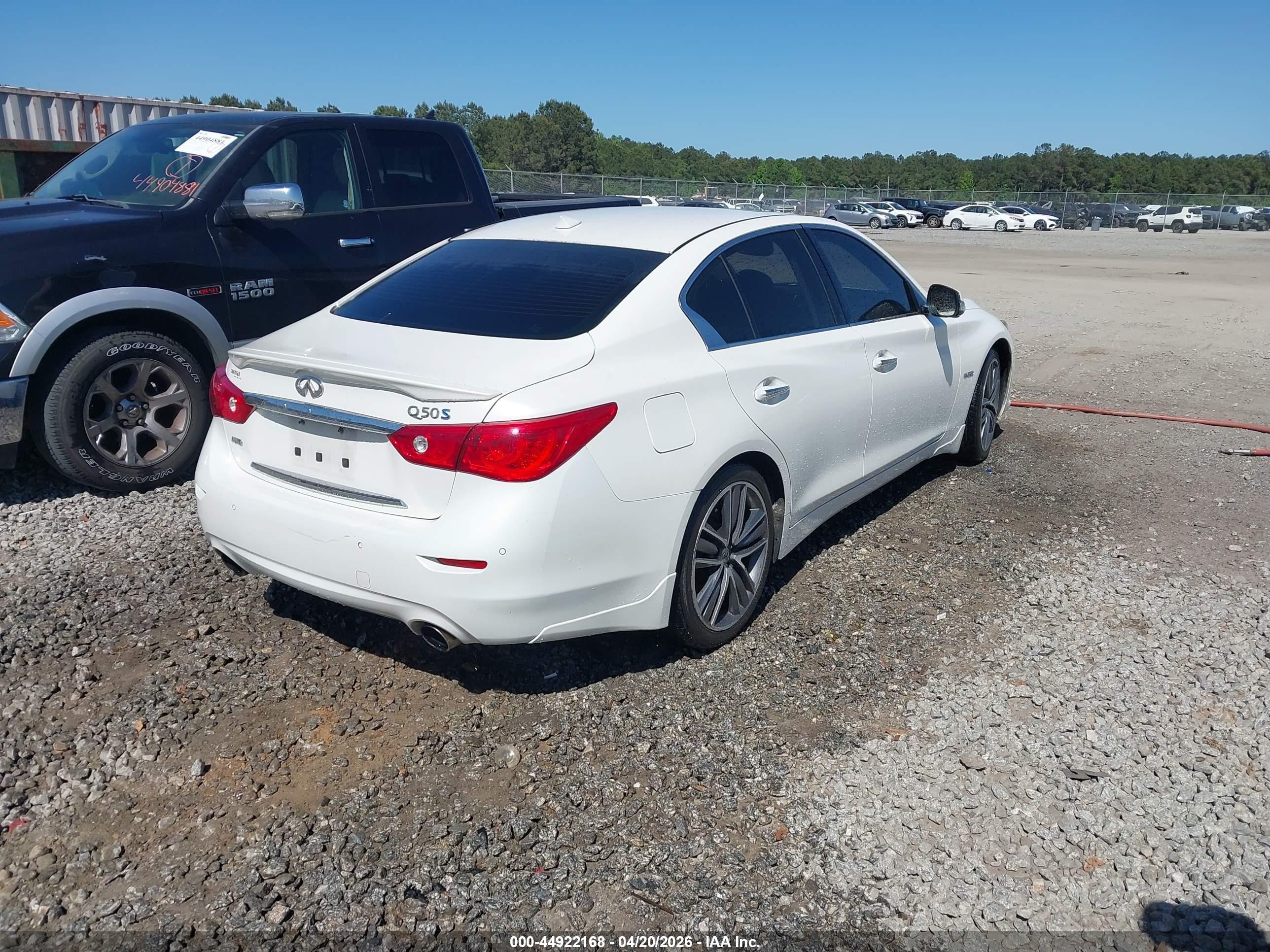 2014 Infiniti Q50 Hybrid Sport White vin: JN1AV7AR2EM703050