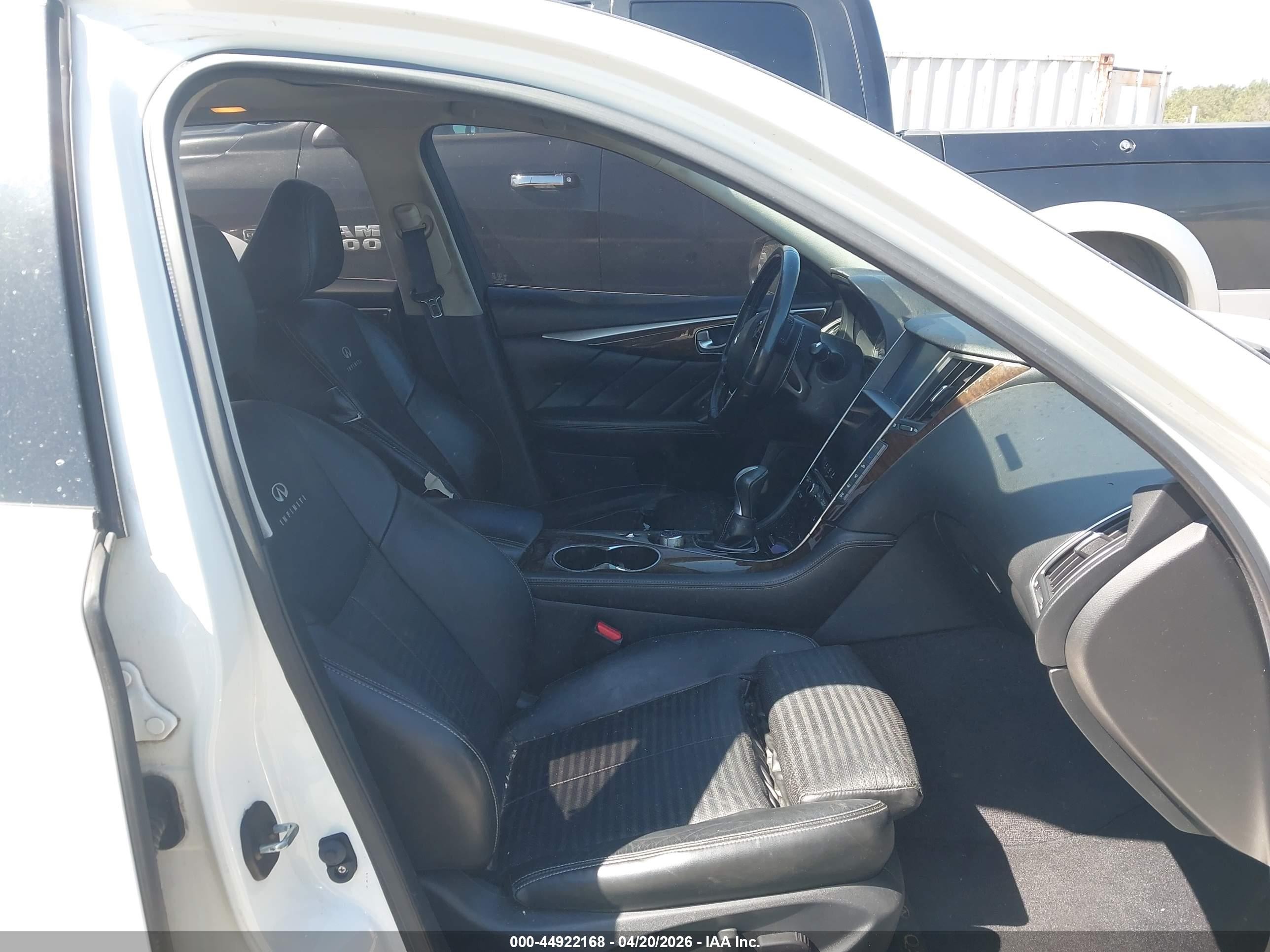 2014 Infiniti Q50 Hybrid Sport White vin: JN1AV7AR2EM703050