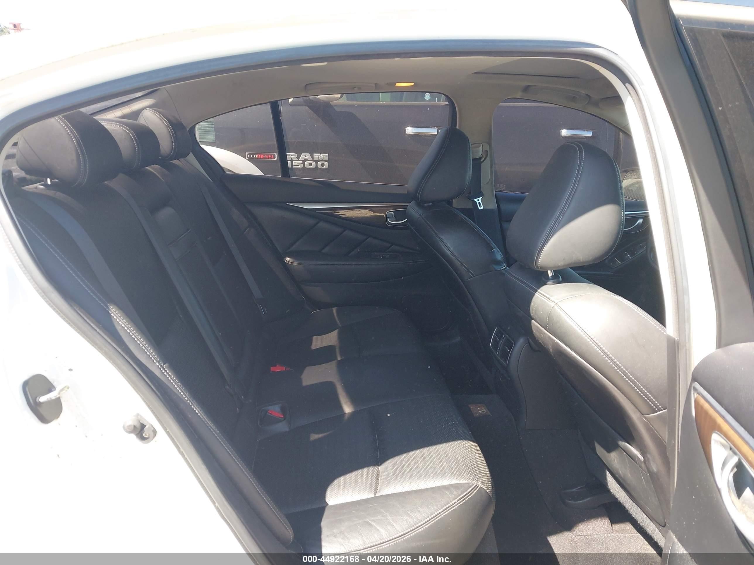 2014 Infiniti Q50 Hybrid Sport White vin: JN1AV7AR2EM703050