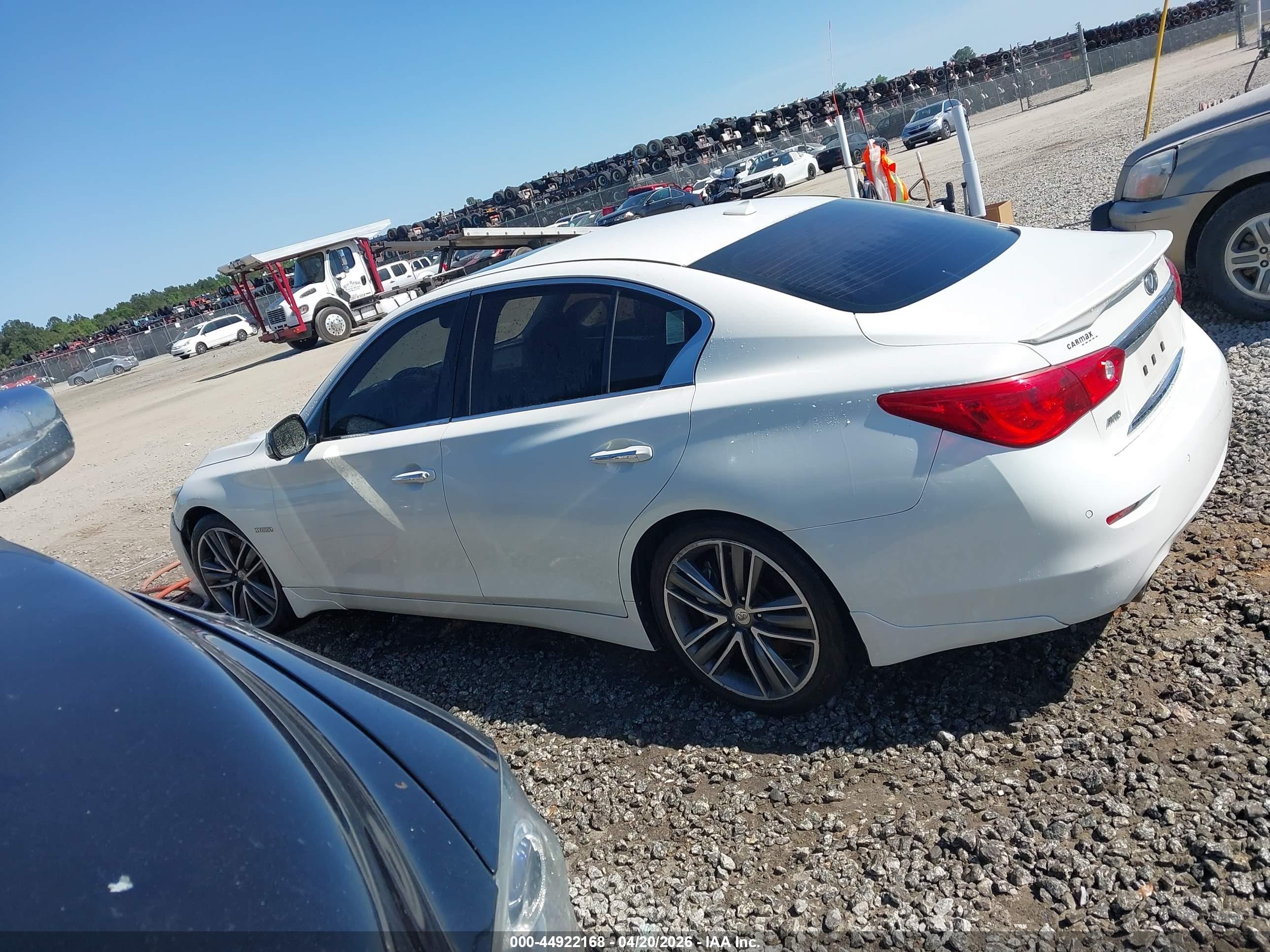 2014 Infiniti Q50 Hybrid Sport White vin: JN1AV7AR2EM703050