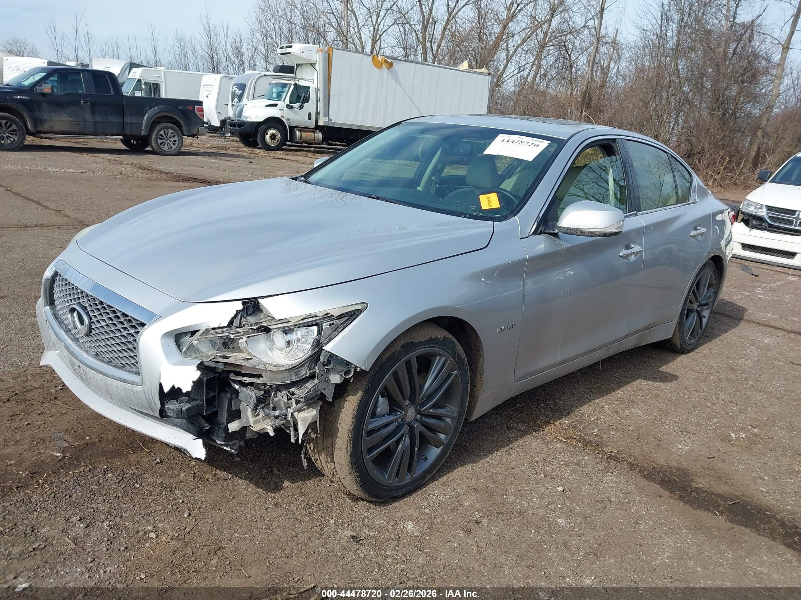 2015 Infiniti Q50 Hybrid Premium/sport Серебряный vin: JN1AV7AR2FM850857