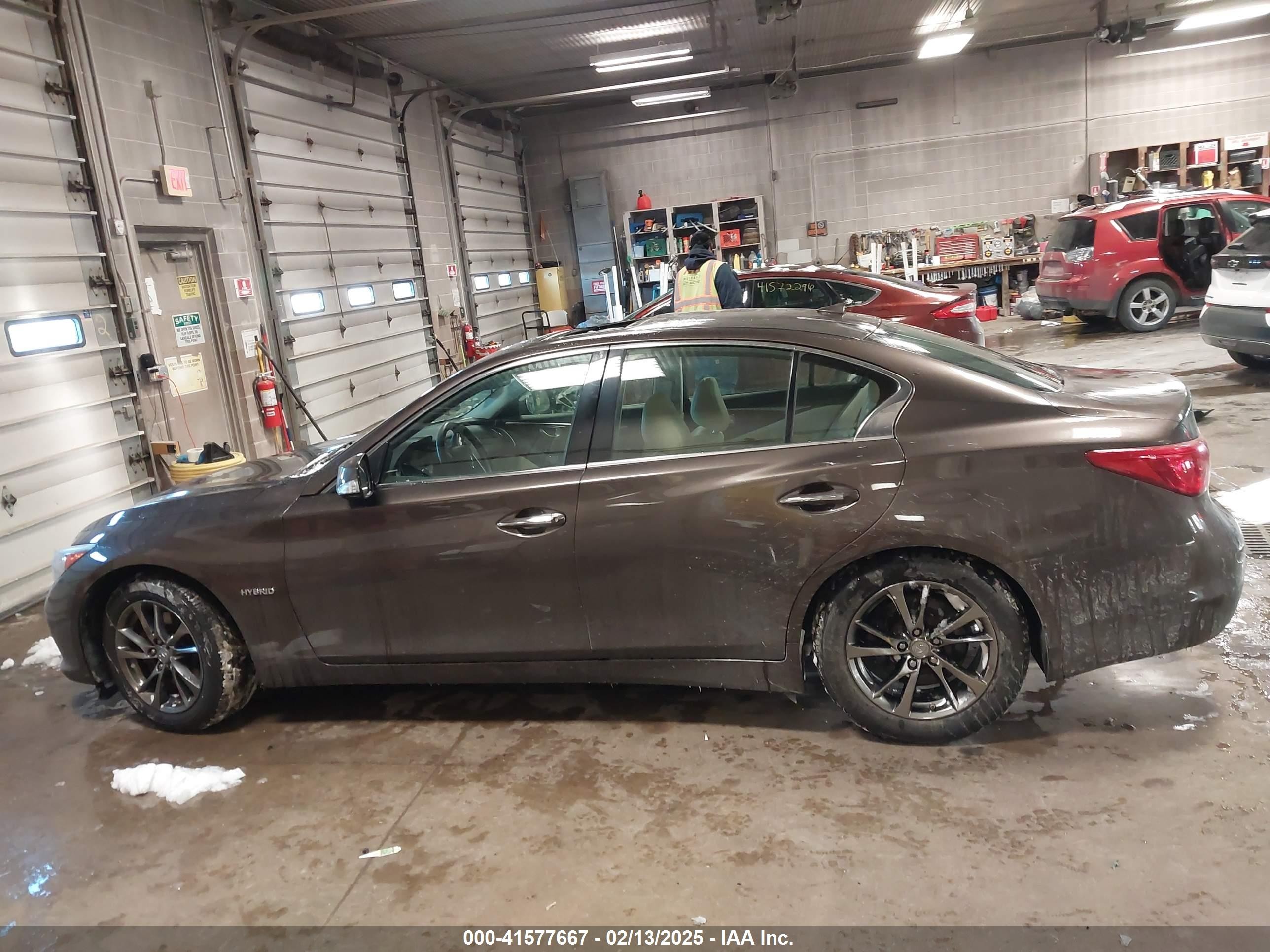 2014 Infiniti Q50 Hybrid Premium Brown vin: JN1AV7AR3EM702182