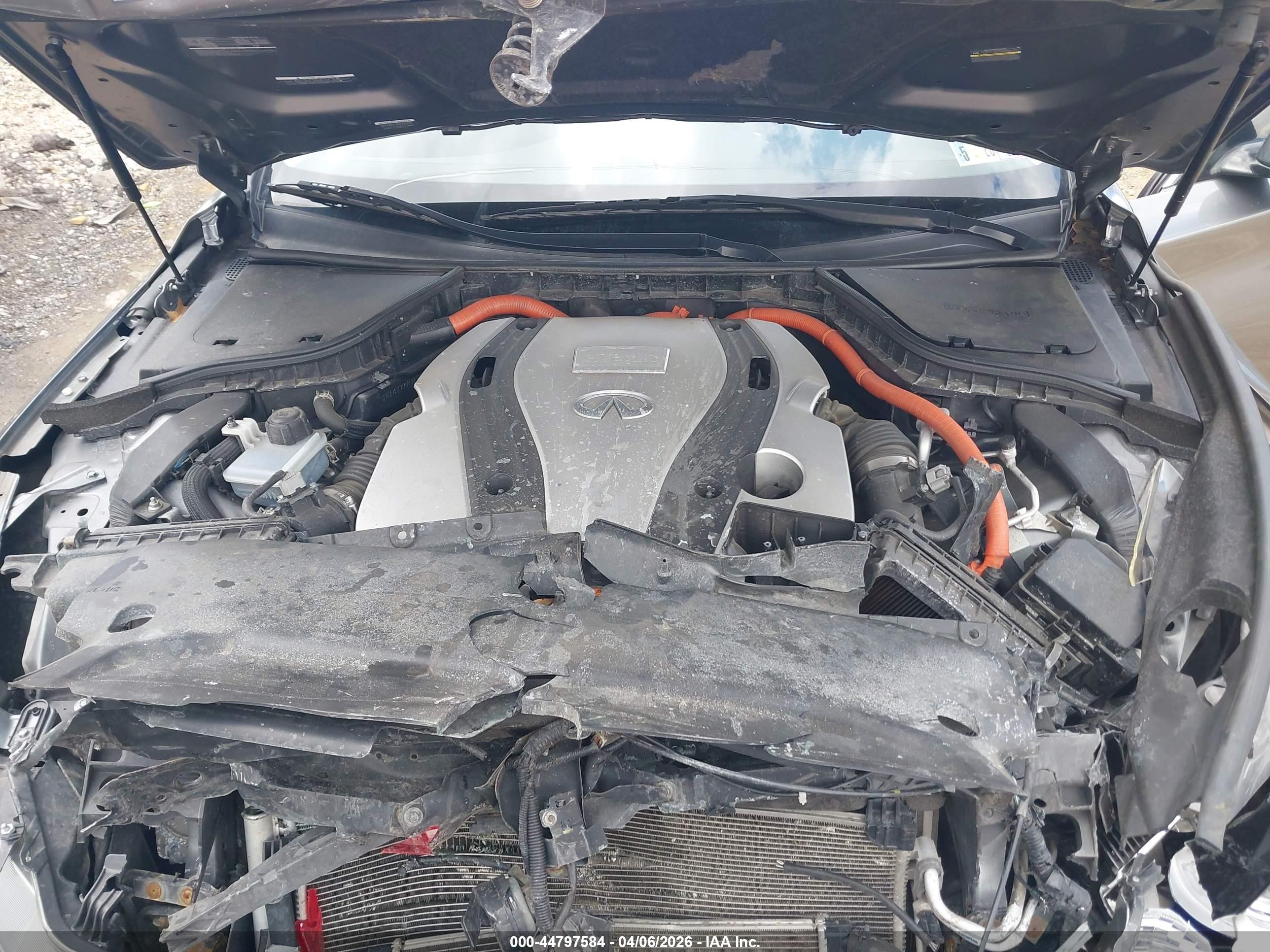 2015 Infiniti Q50 Hybrid Premium Pewter vin: JN1AV7AR3FM850074