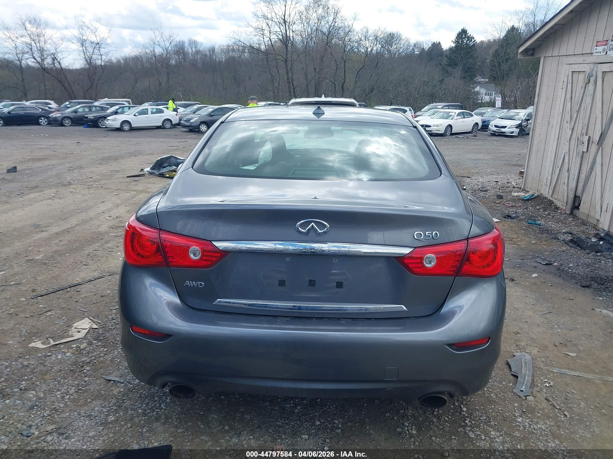2015 Infiniti Q50 Hybrid Premium Pewter vin: JN1AV7AR3FM850074