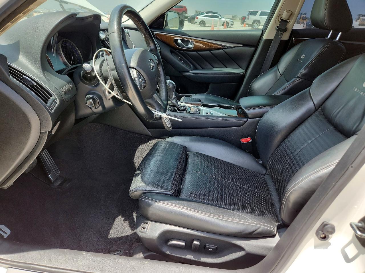 2014 Infiniti Q50 Hybrid Sport White vin: JN1AV7AR6EM702242