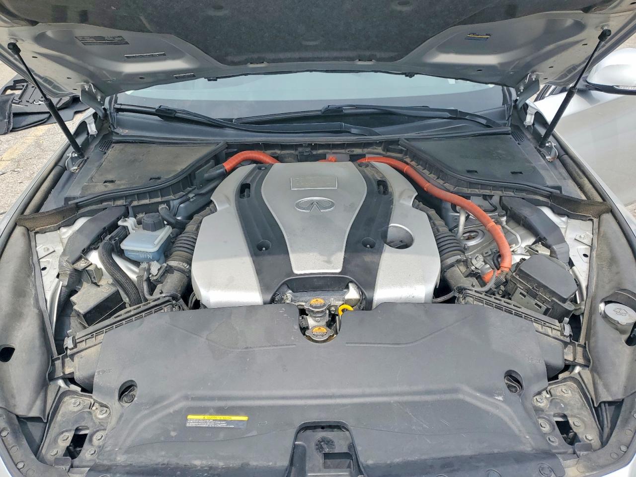 2014 Infiniti Q50 Hybrid Sport Silver vin: JN1AV7AR6EM703553