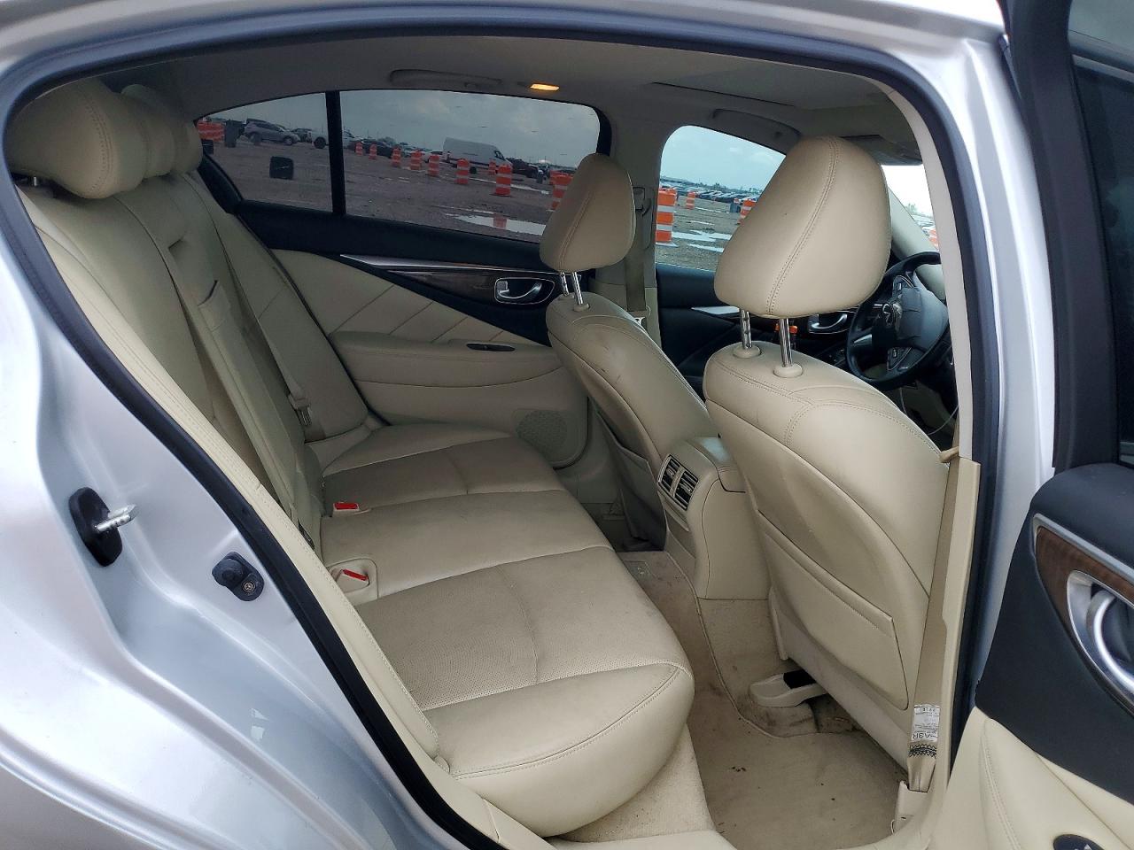 2014 Infiniti Q50 Hybrid Premium Серебряный vin: JN1AV7AR8EM702419