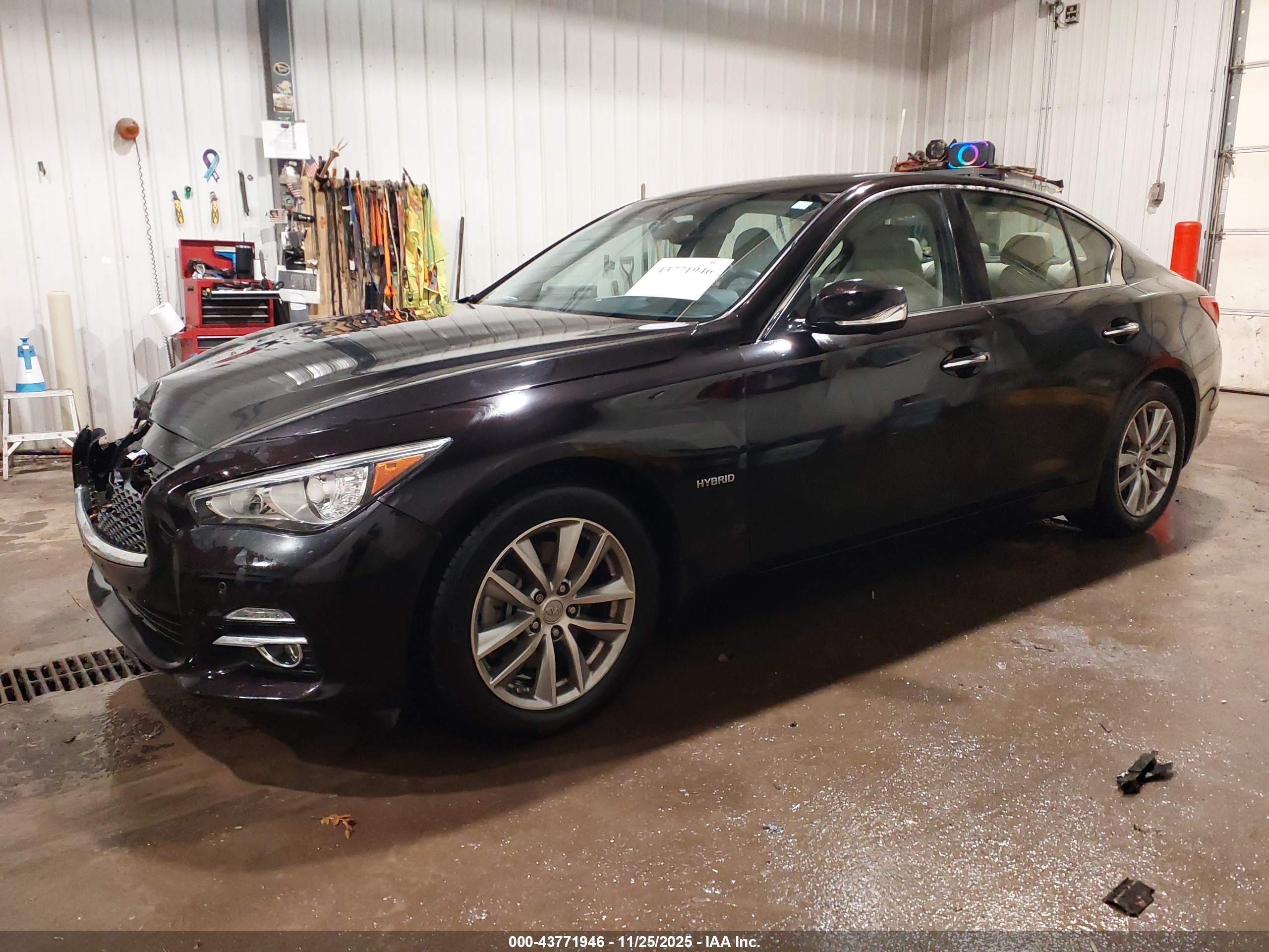 2015 Infiniti Q50 Hybrid Premium Purple vin: JN1AV7AR8FM850104