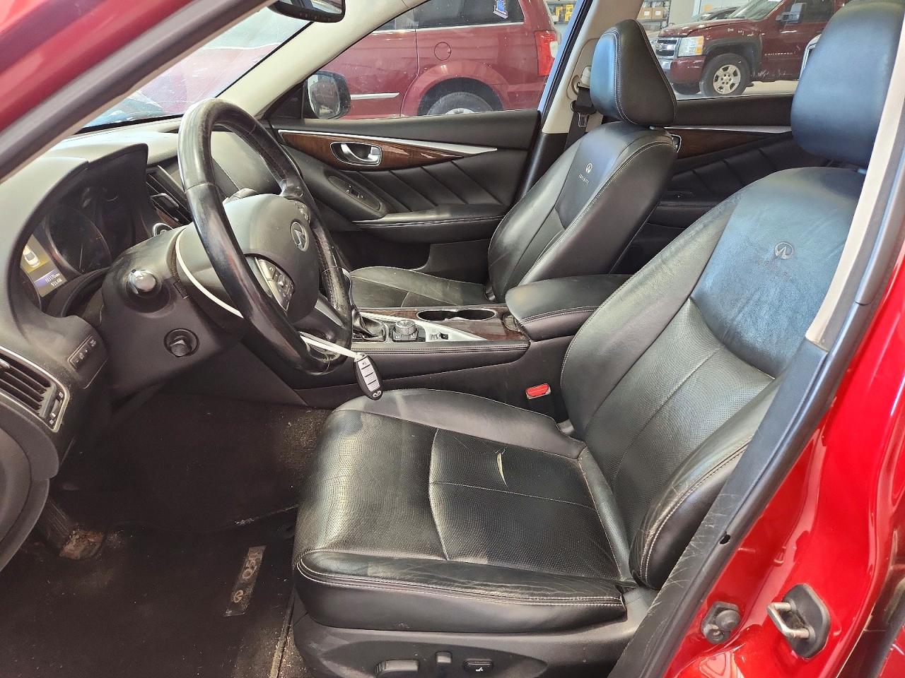 2014 Infiniti Q50 Hybrid Premium Red vin: JN1AV7ARXEM702020
