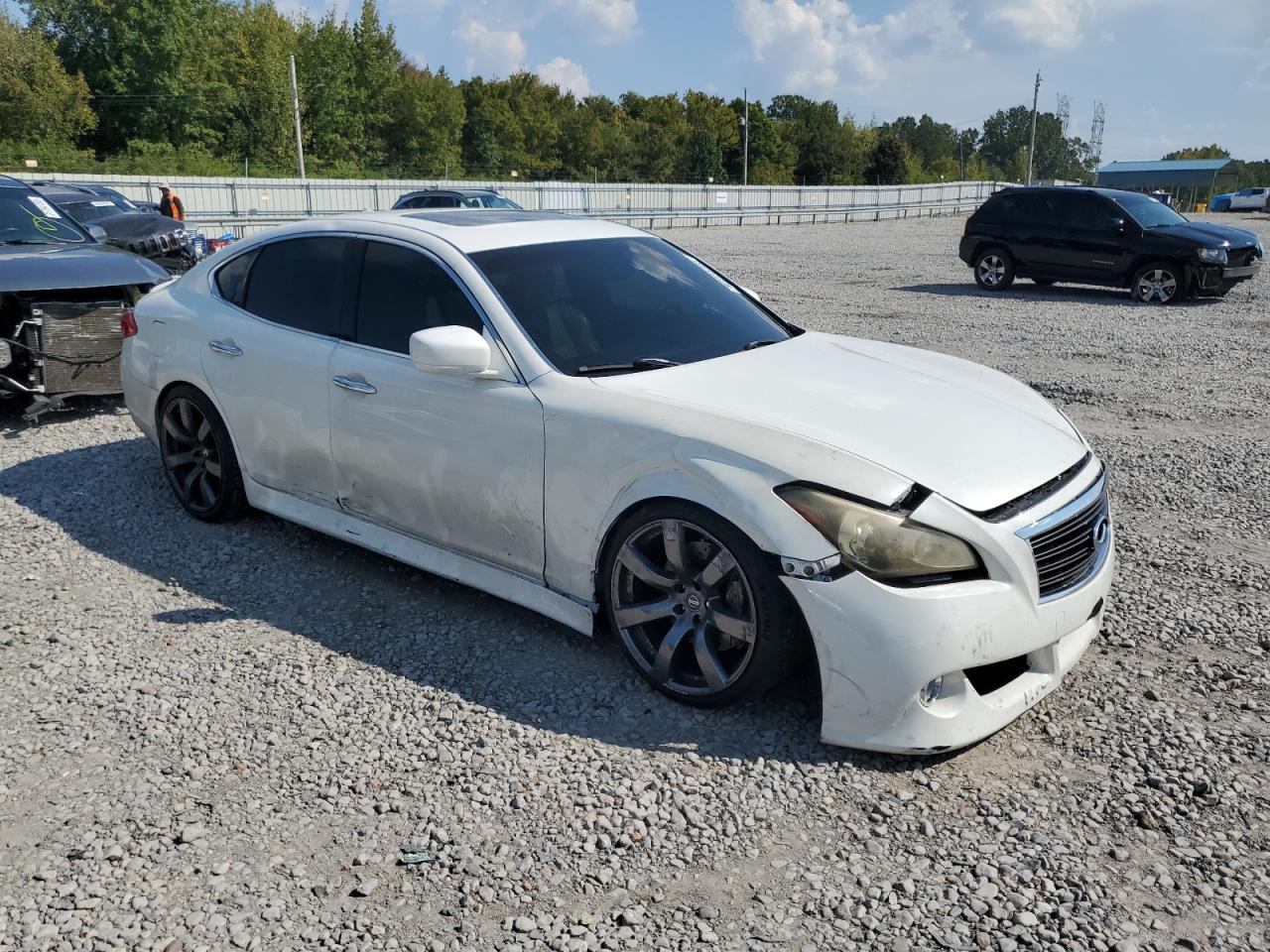 2013 Infiniti M56 White vin: JN1AY1AP0DM540013
