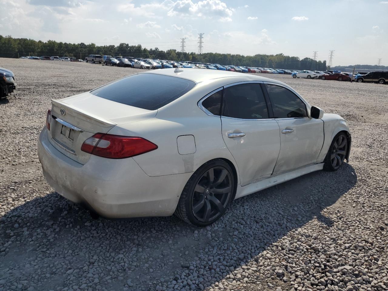 2013 Infiniti M56 White vin: JN1AY1AP0DM540013