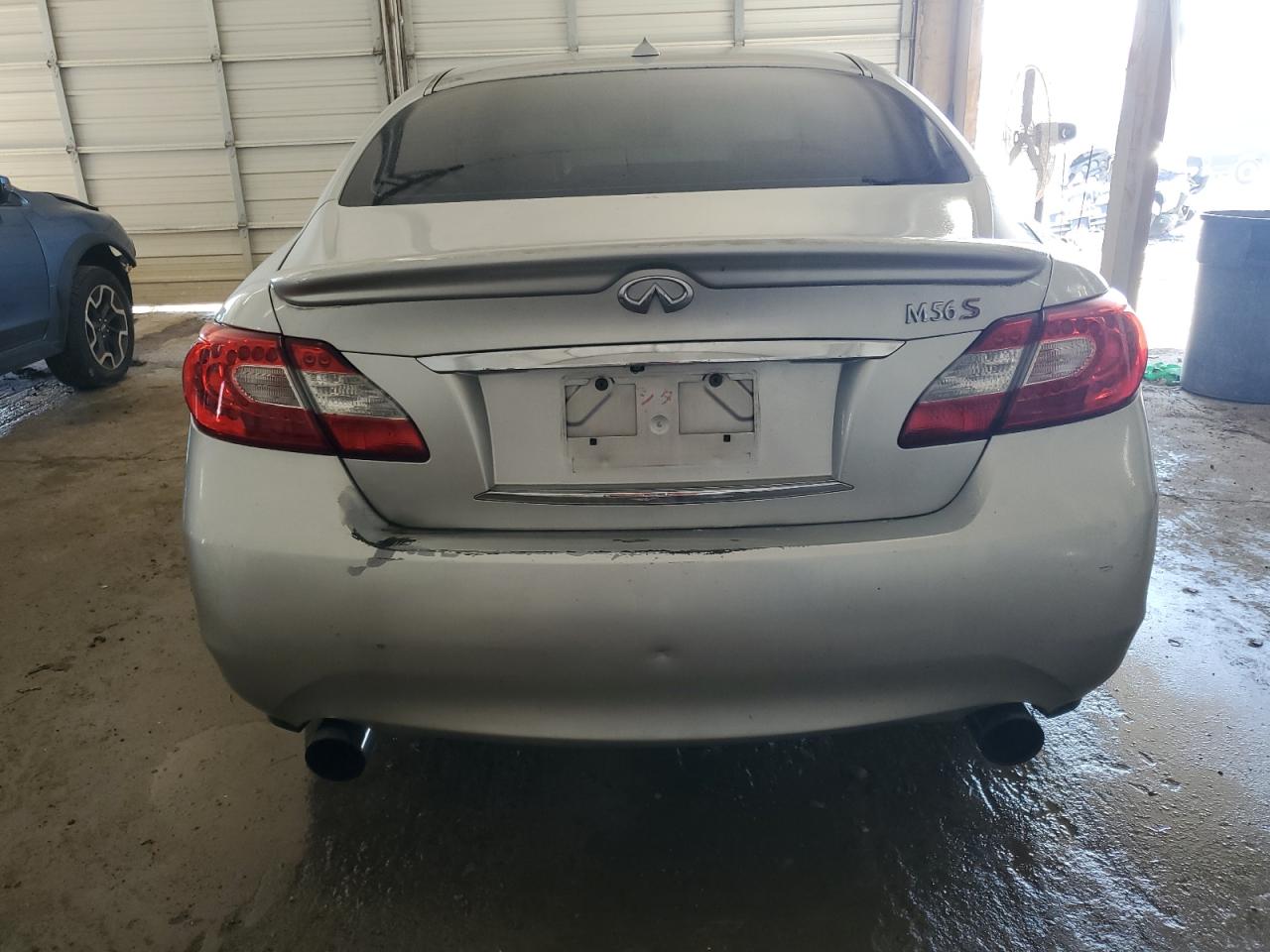 2012 Infiniti M56 Silver vin: JN1AY1AP7CM530173
