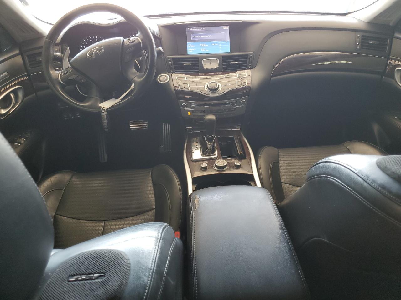2012 Infiniti M56 Silver vin: JN1AY1AP7CM530173