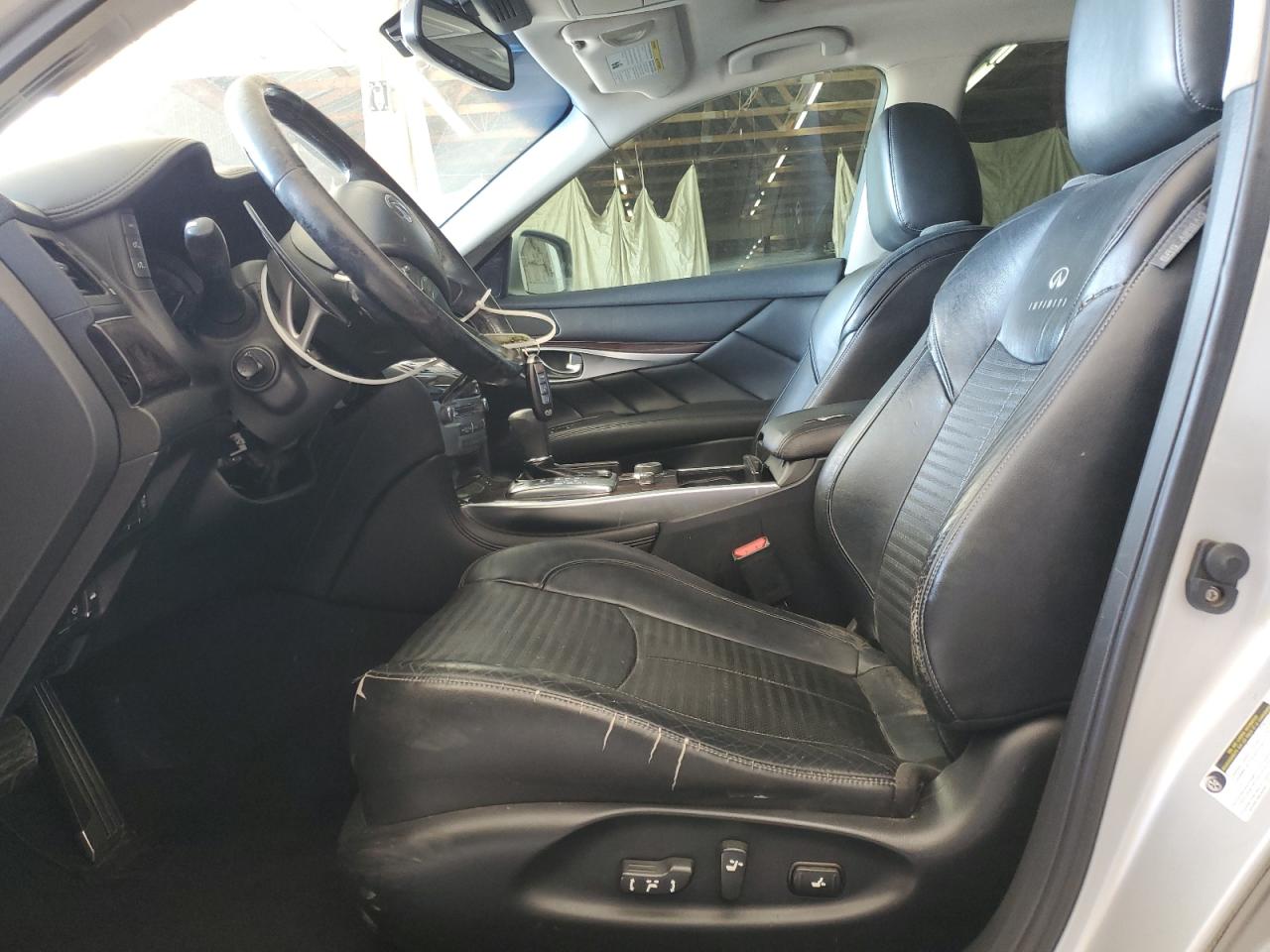 2012 Infiniti M56 Silver vin: JN1AY1AP7CM530173