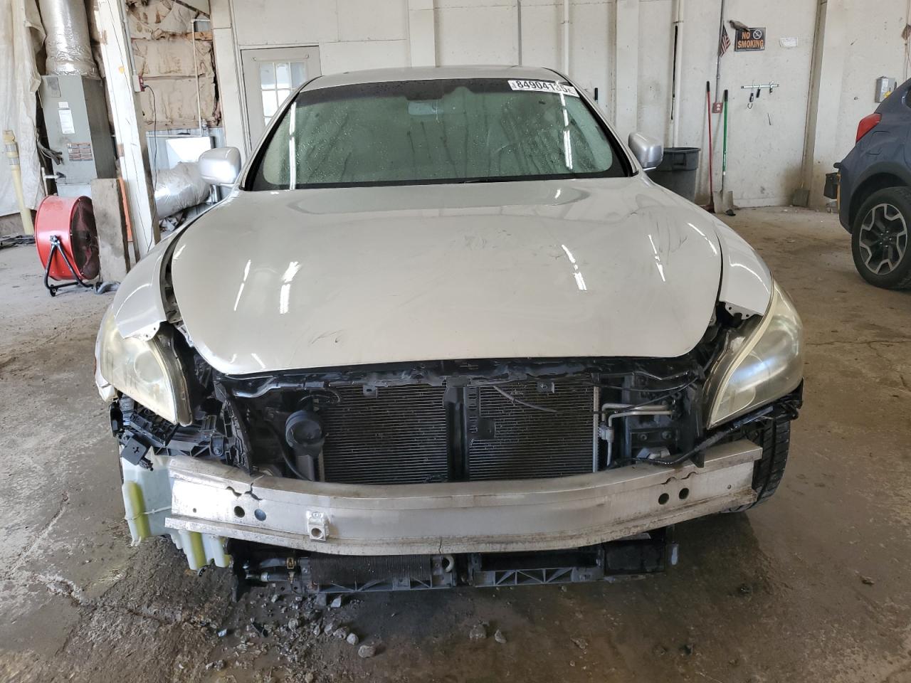 2012 Infiniti M56 Silver vin: JN1AY1AP7CM530173