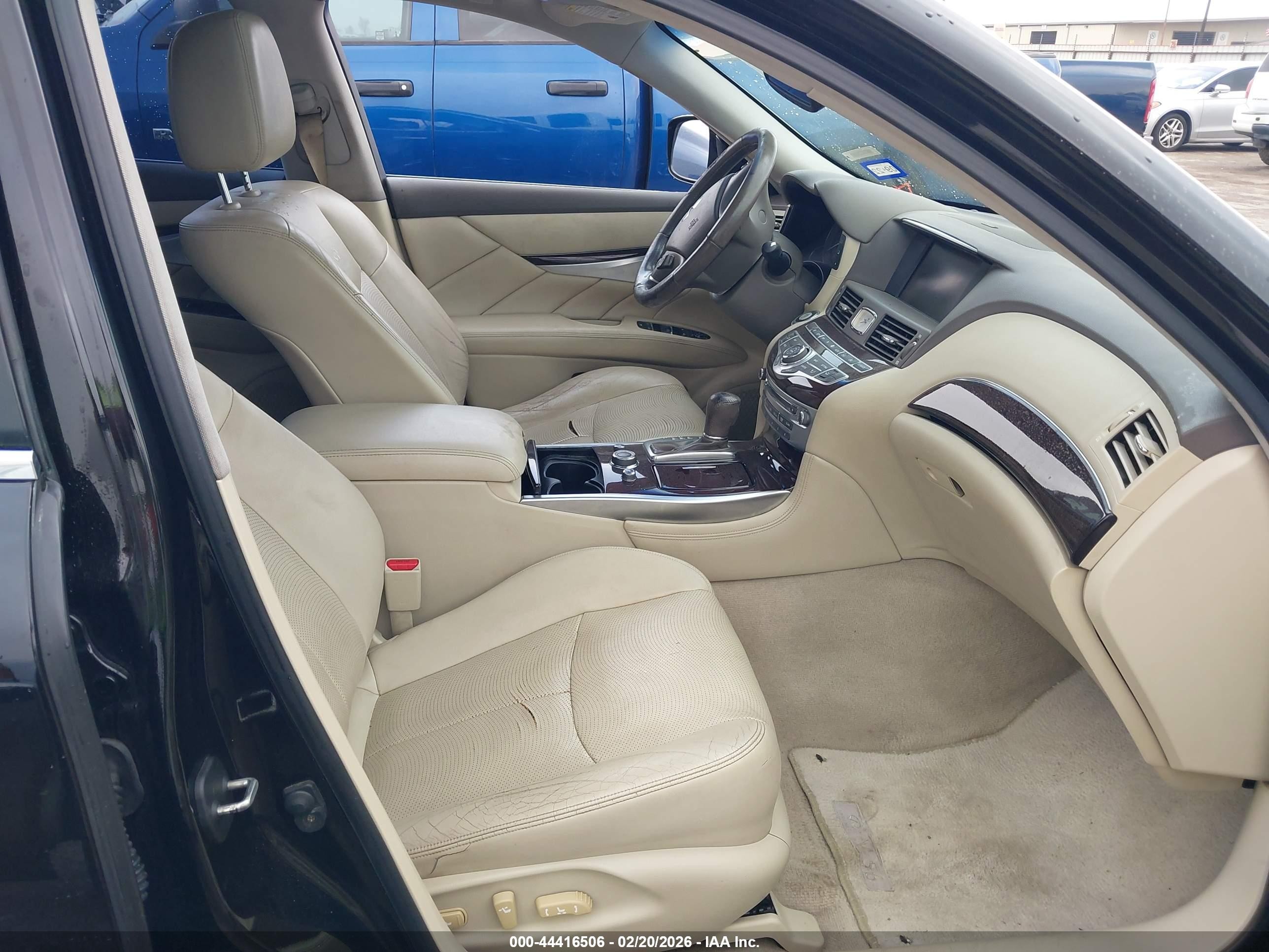 2012 Infiniti M56   Black vin: JN1AY1AP8CM530215
