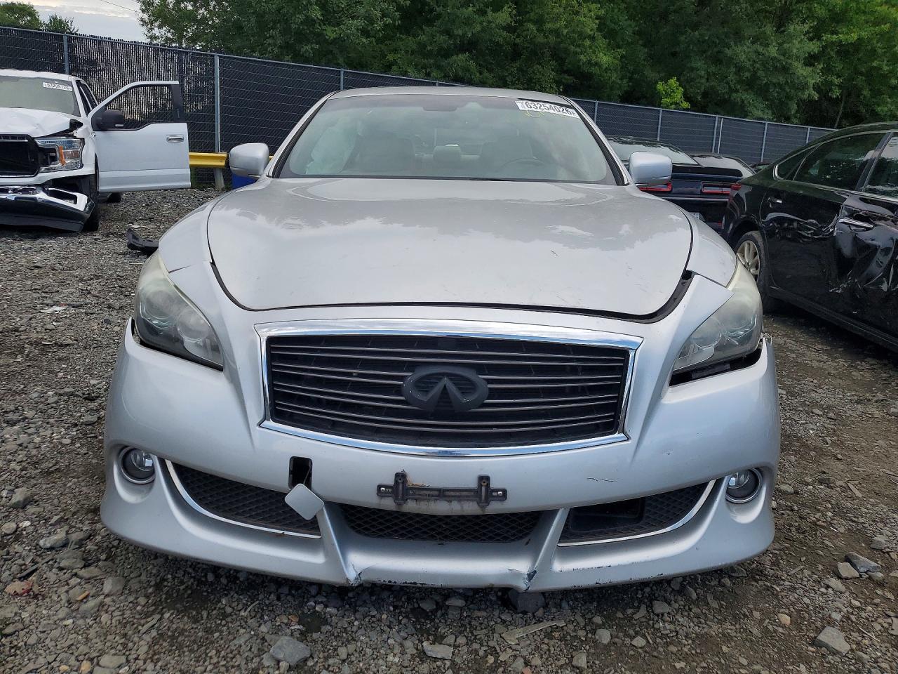 2013 Infiniti M56 Base Silver vin: JN1AY1APXDM540178