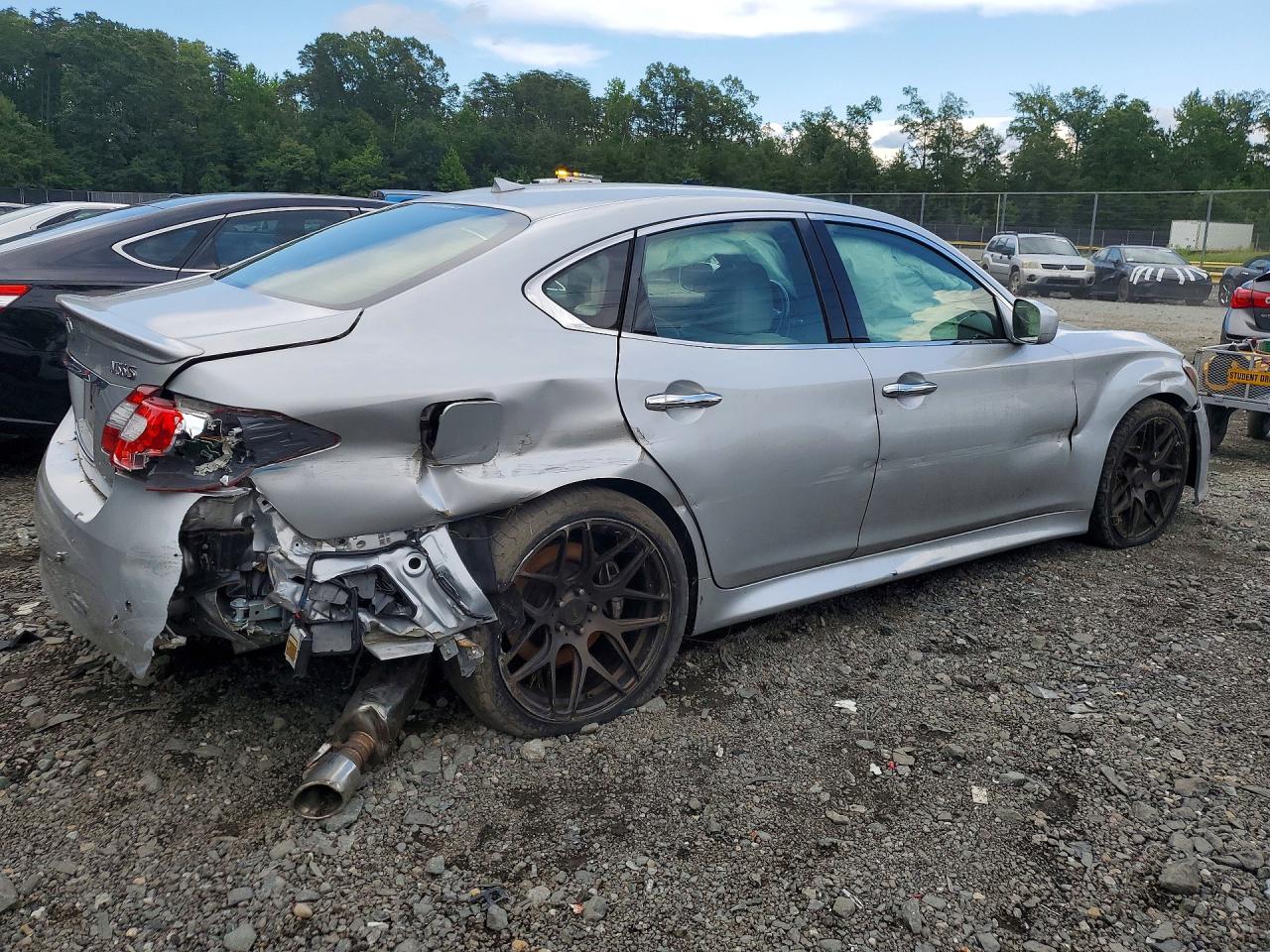 2013 Infiniti M56 Base Silver vin: JN1AY1APXDM540178
