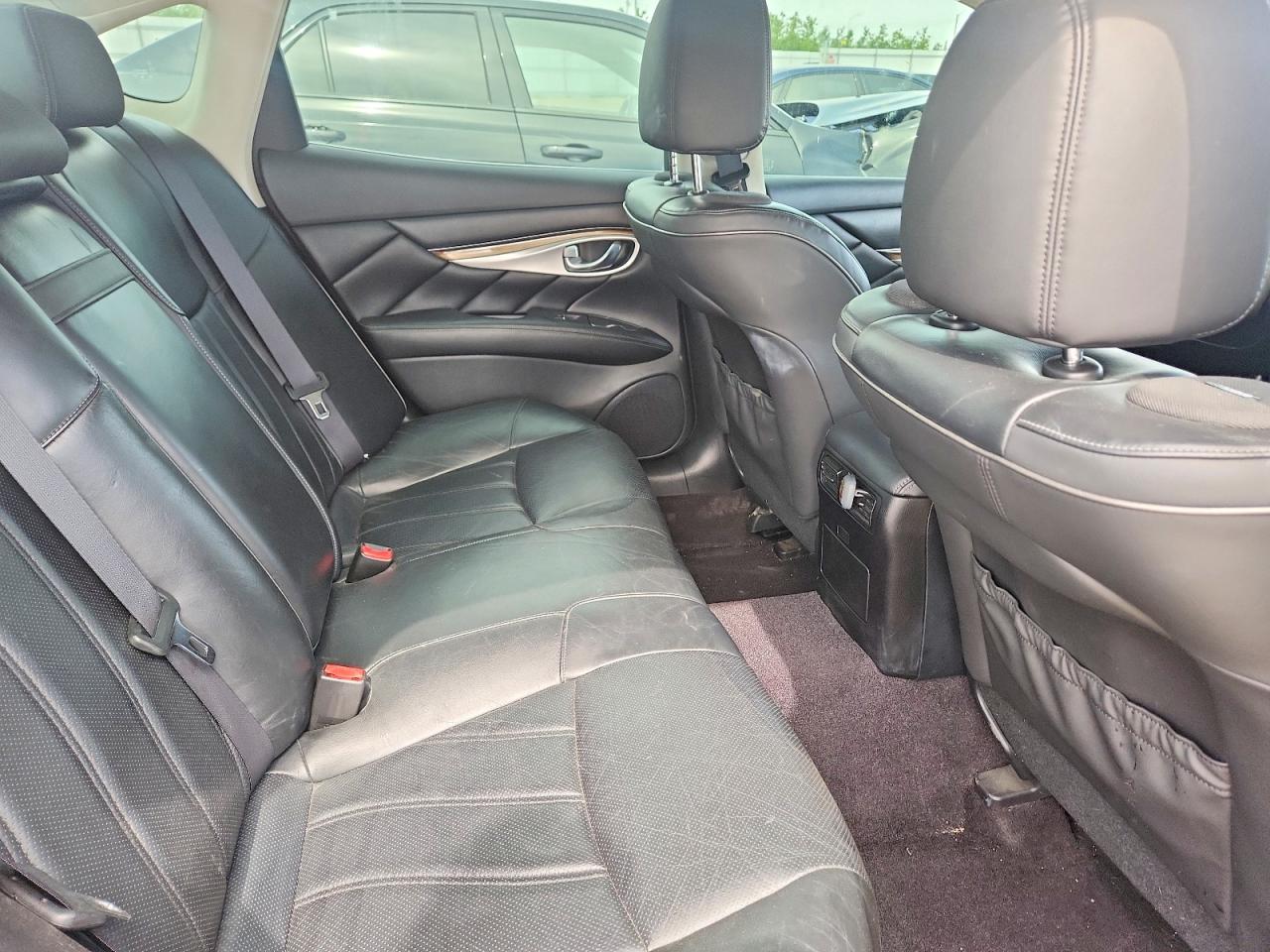 2012 Infiniti M56 X Black vin: JN1AY1AR0CM580138