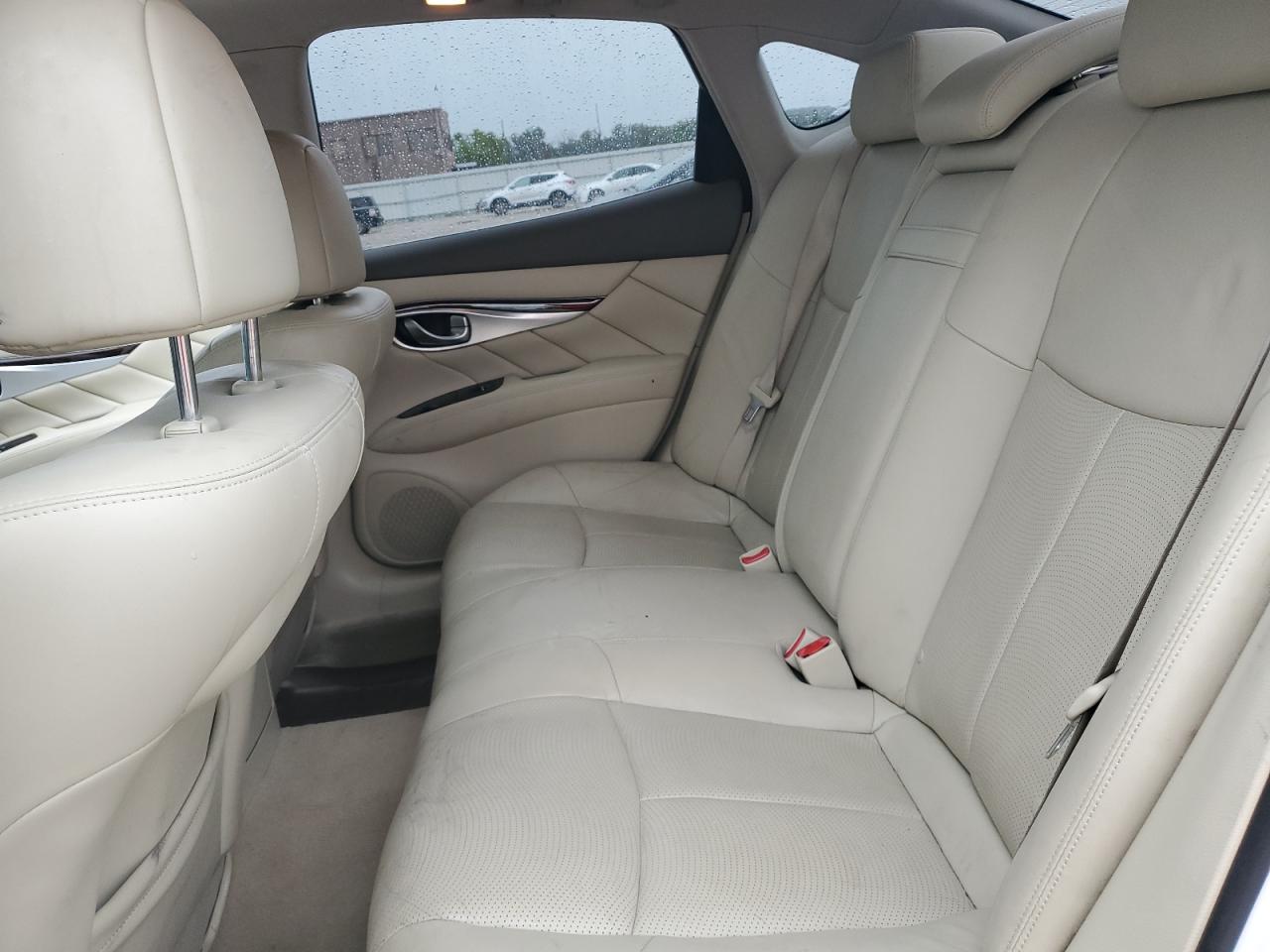 2013 Infiniti M56 X   White vin: JN1AY1AR0DM590105