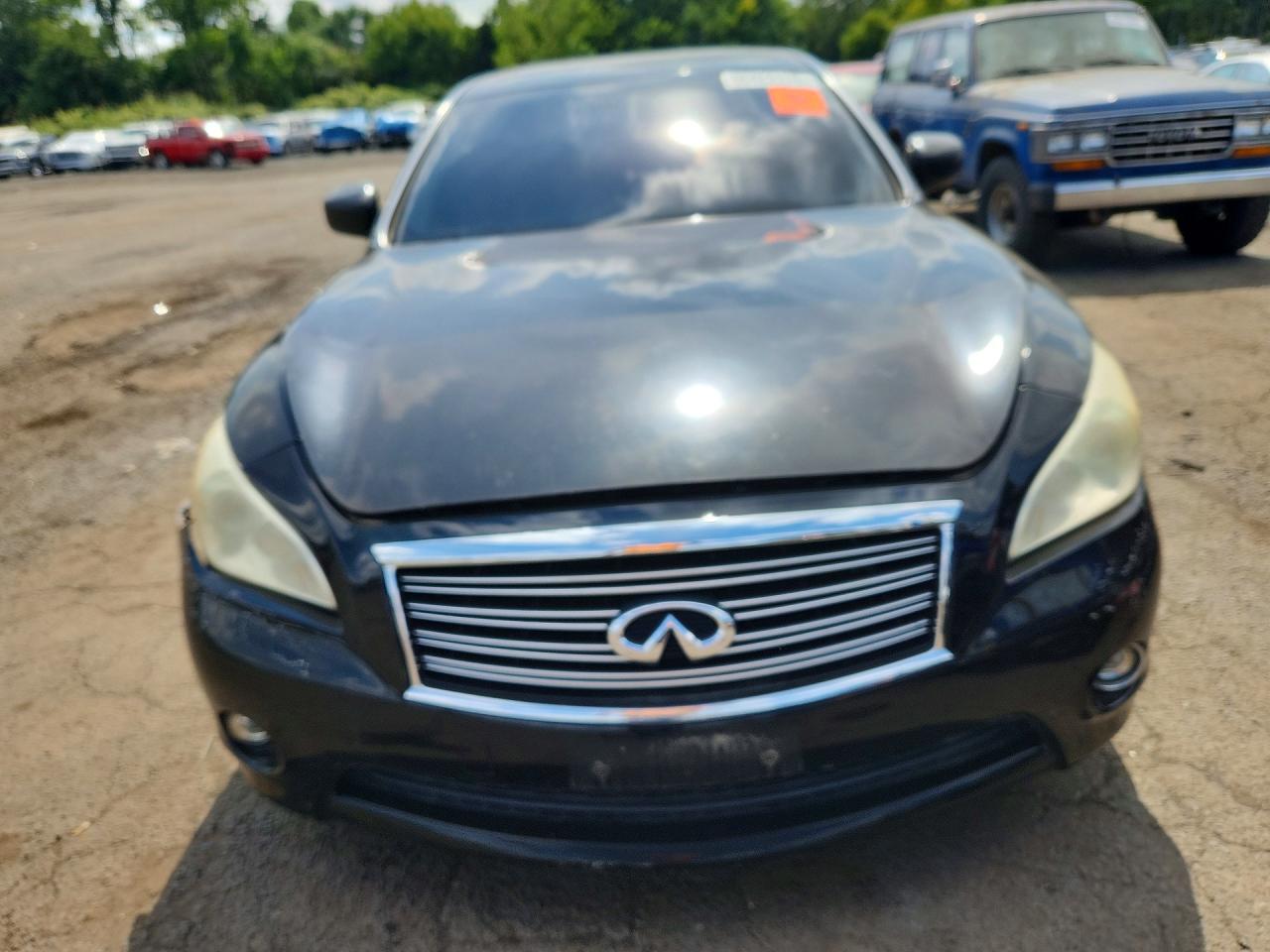2011 Infiniti M56 X Black vin: JN1AY1AR2BM570449