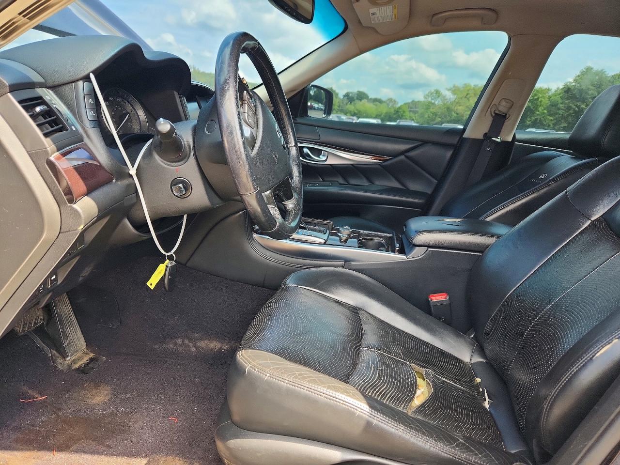 2011 Infiniti M56 X Black vin: JN1AY1AR2BM570449