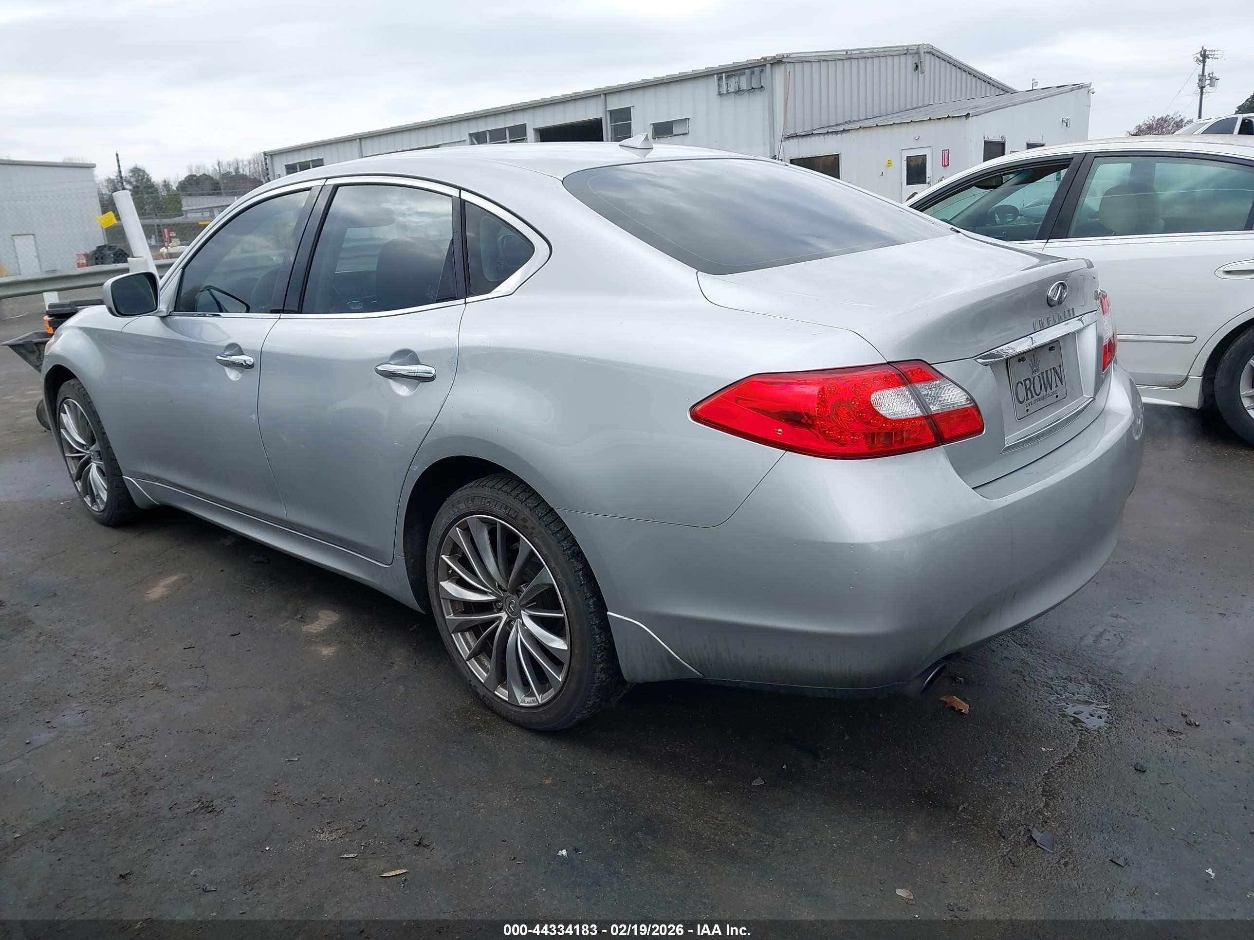 2012 Infiniti M56x   Silver vin: JN1AY1AR2CM580349