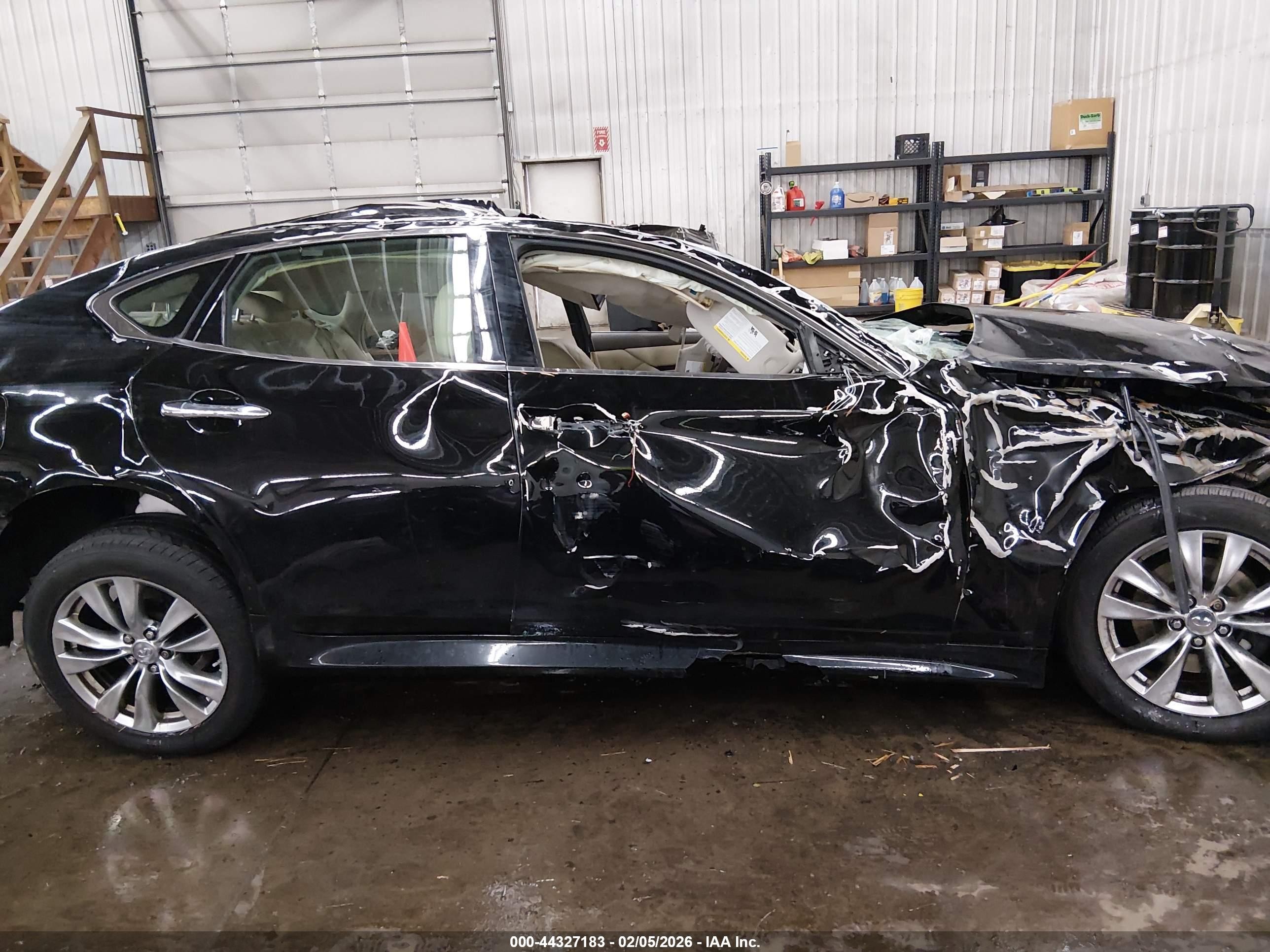 2012 Infiniti M56x   Black vin: JN1AY1AR4CM580112