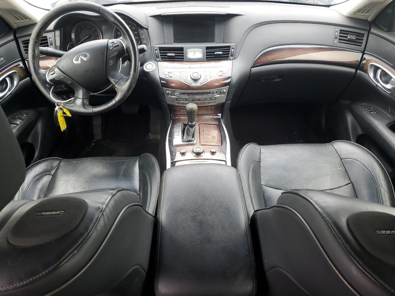 2012 Infiniti M56 X Silver vin: JN1AY1AR4CM580353