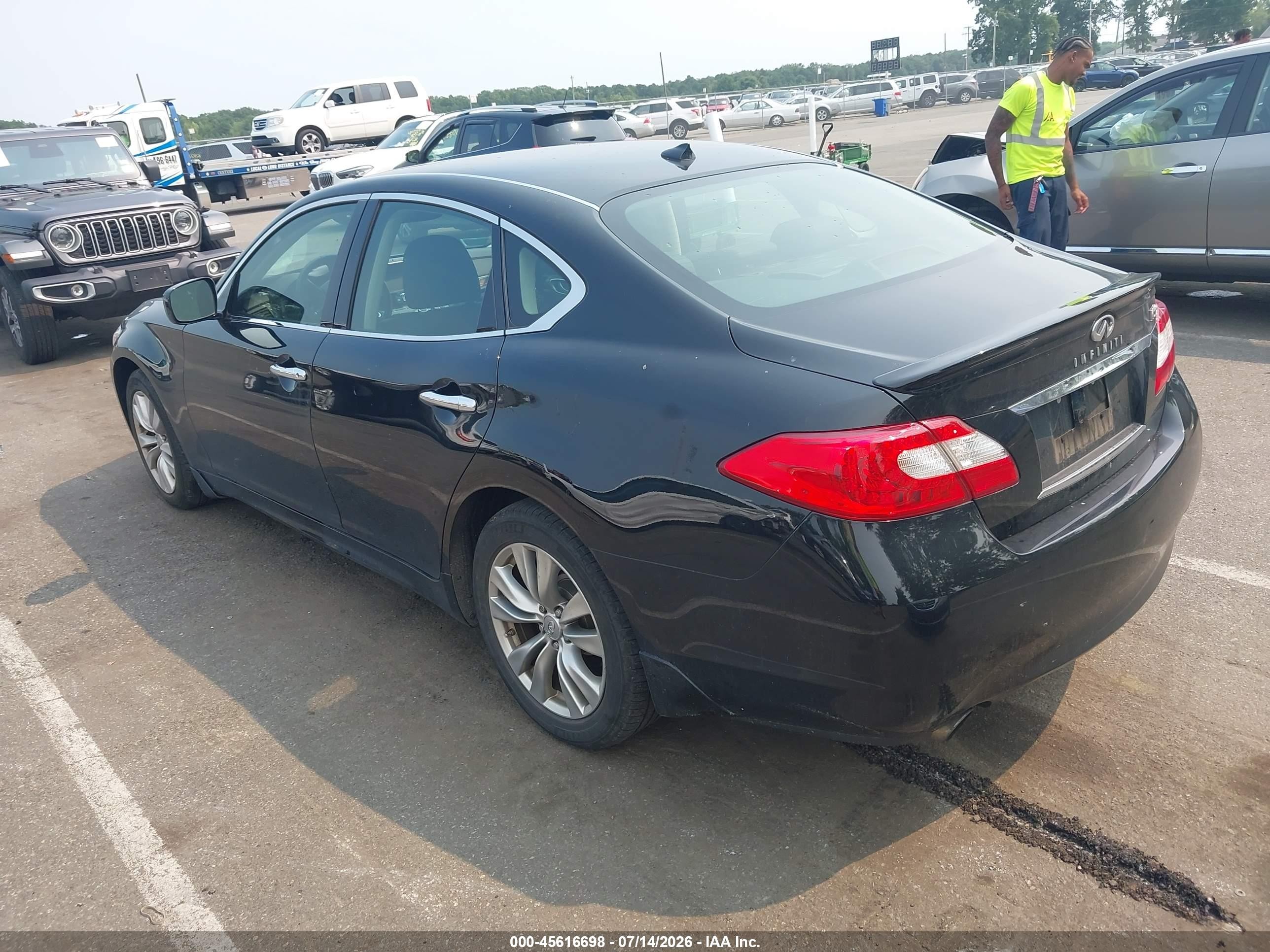 2012 Infiniti M56x   Black vin: JN1AY1AR5CM580202