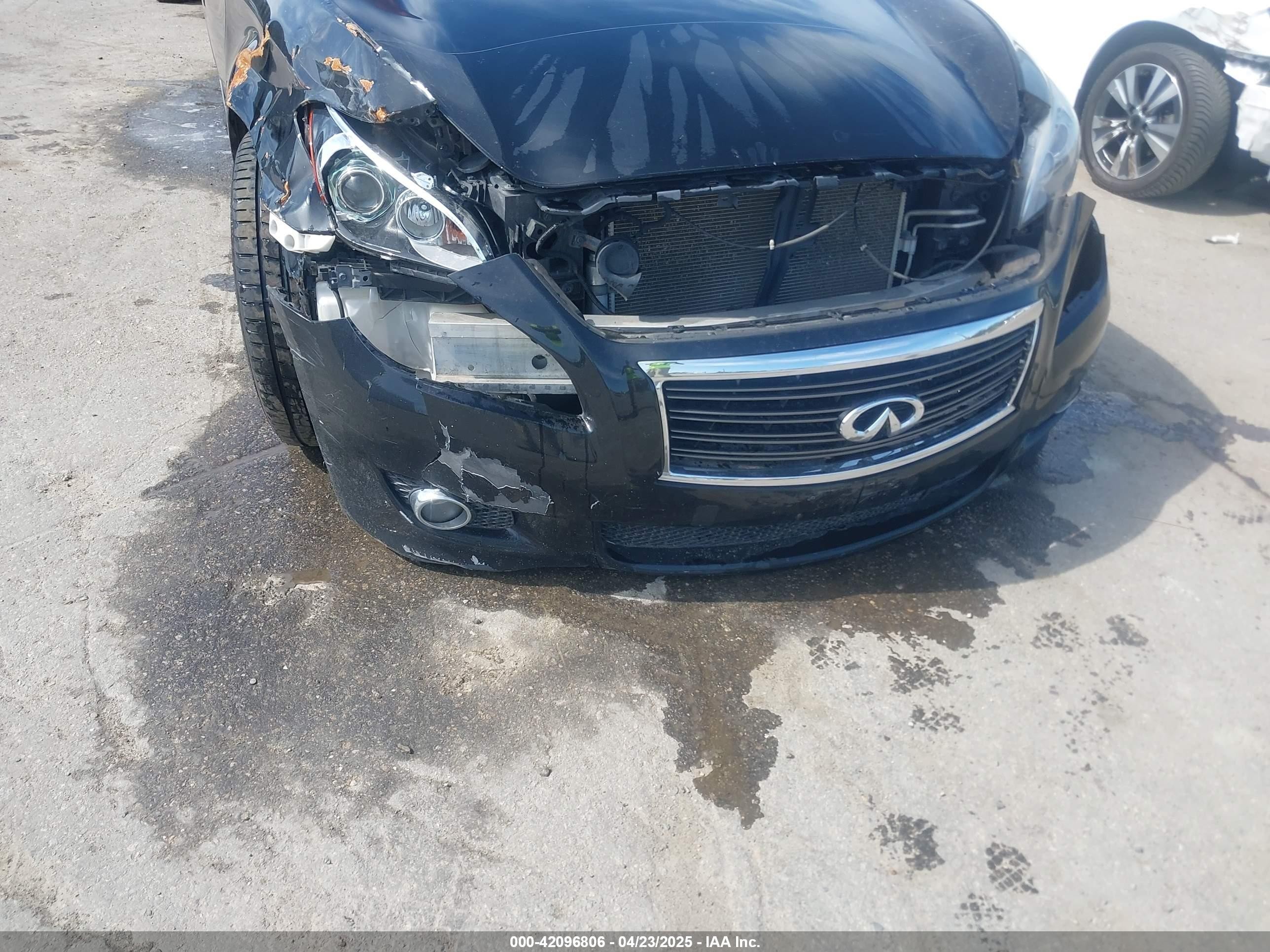 2013 Infiniti M56x   Black vin: JN1AY1AR6DM590187