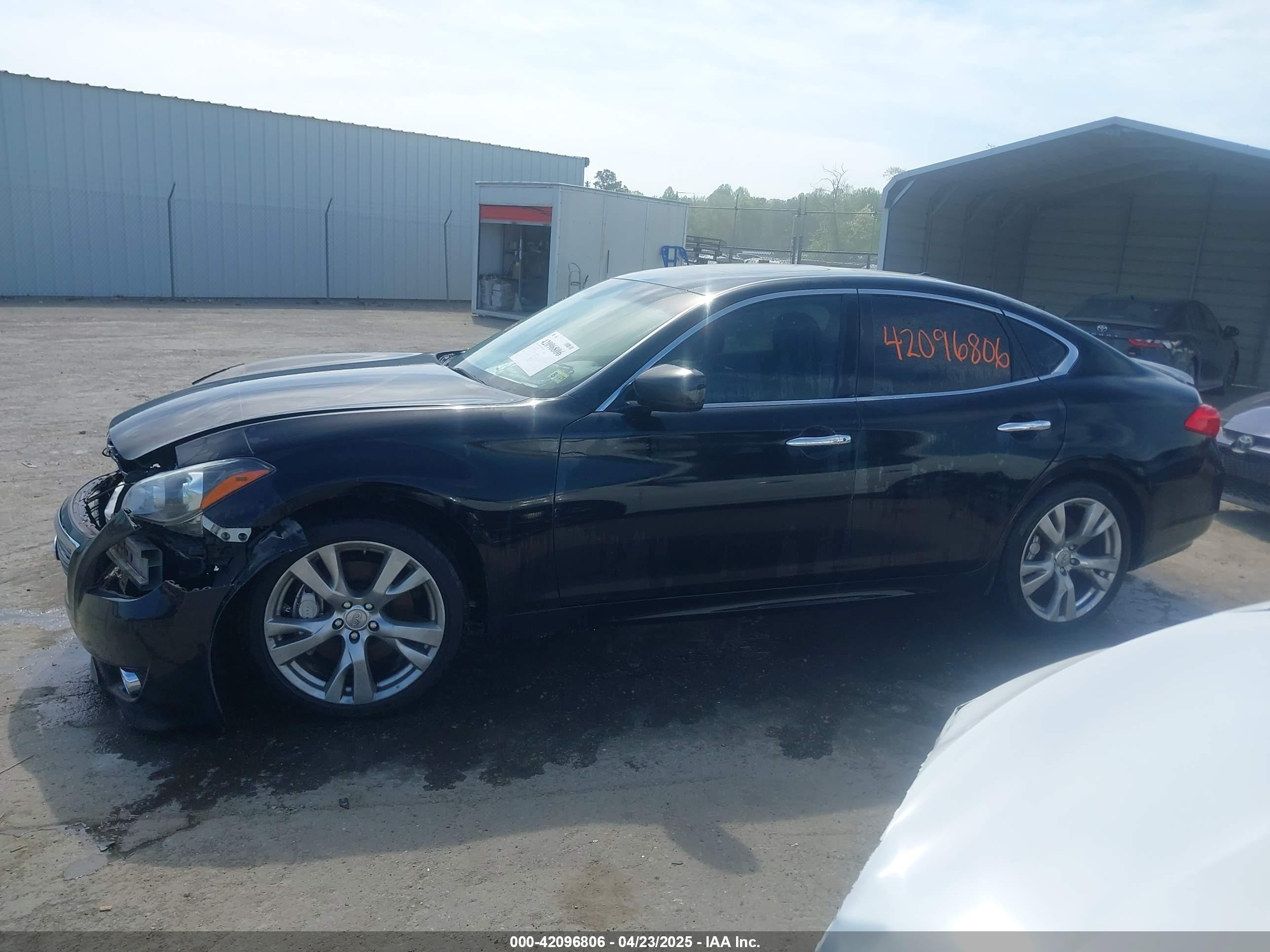 2013 Infiniti M56x   Black vin: JN1AY1AR6DM590187