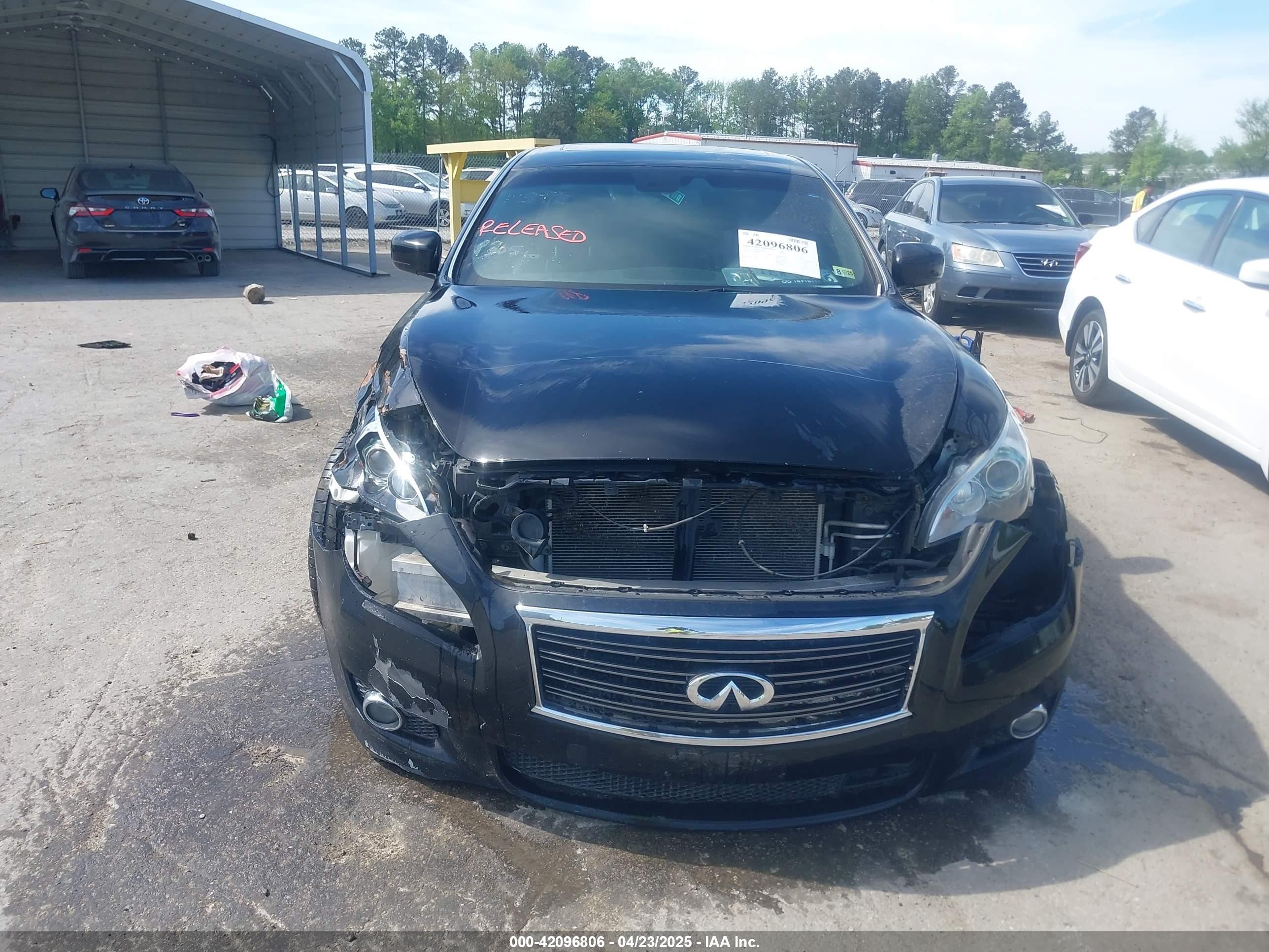 2013 Infiniti M56x   Black vin: JN1AY1AR6DM590187